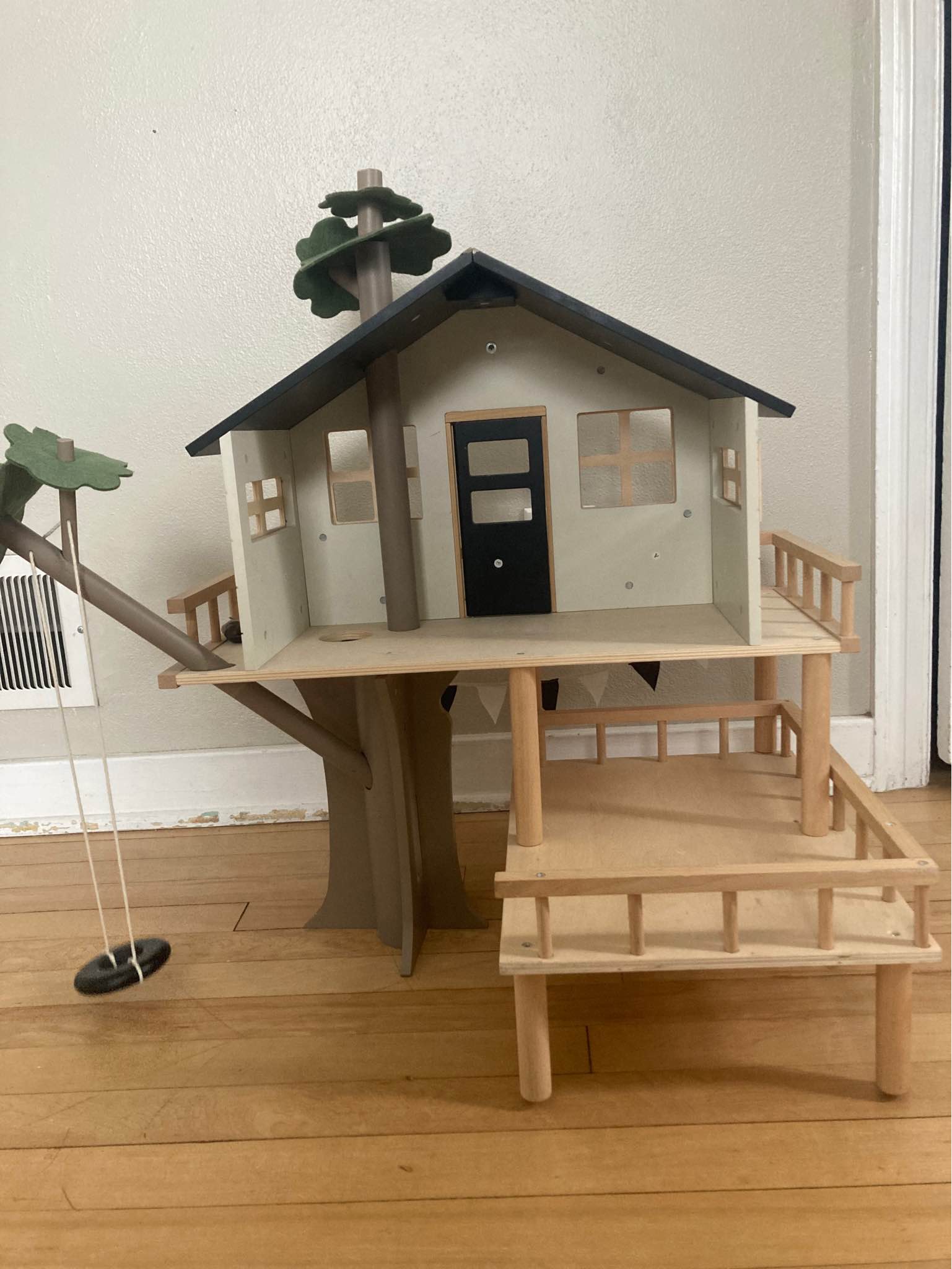 Hearth And Hand Treehouse