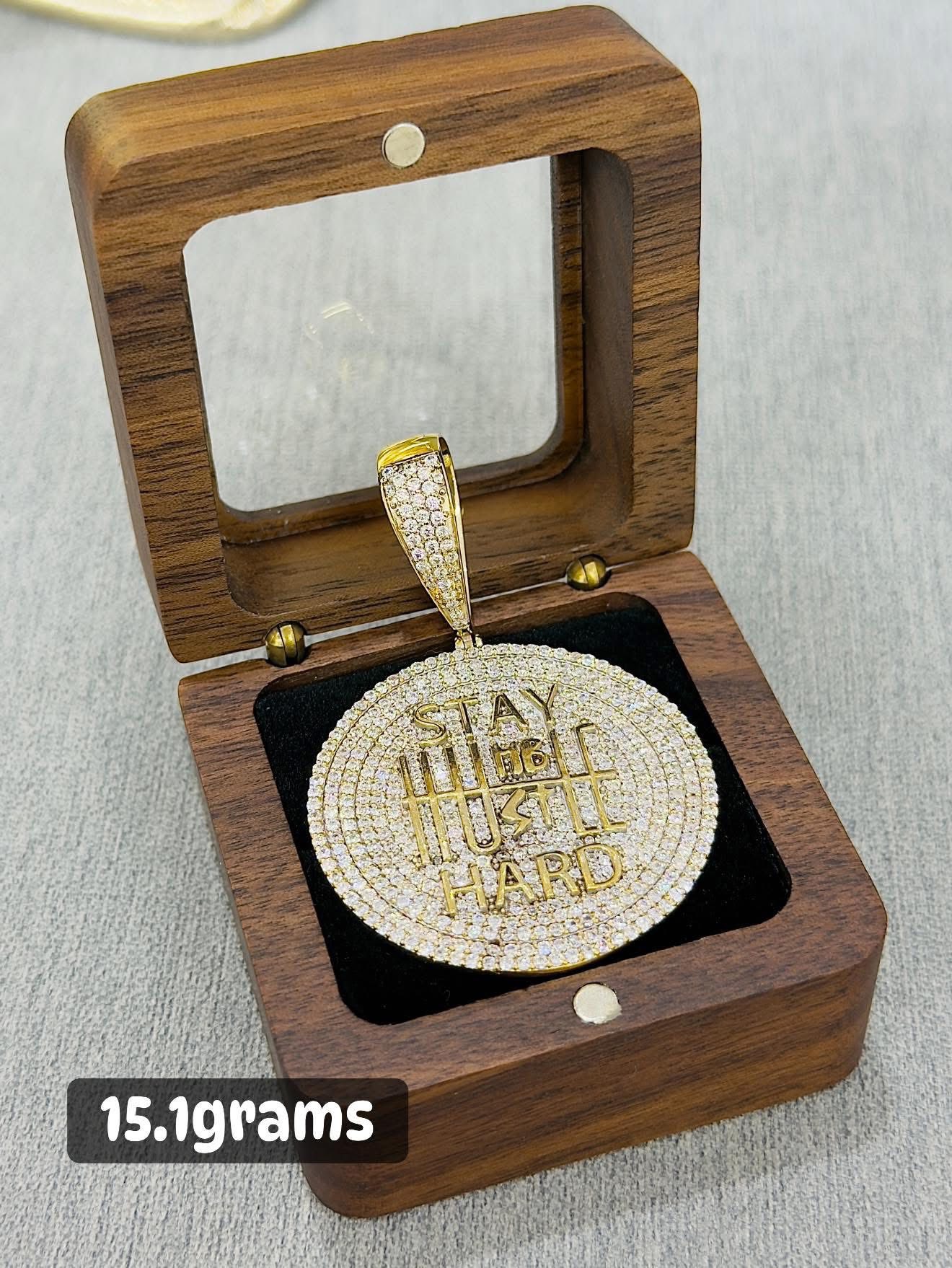 ✨18karat Customized Pendant ✨ ✔️18karat Special Authentic Gold 