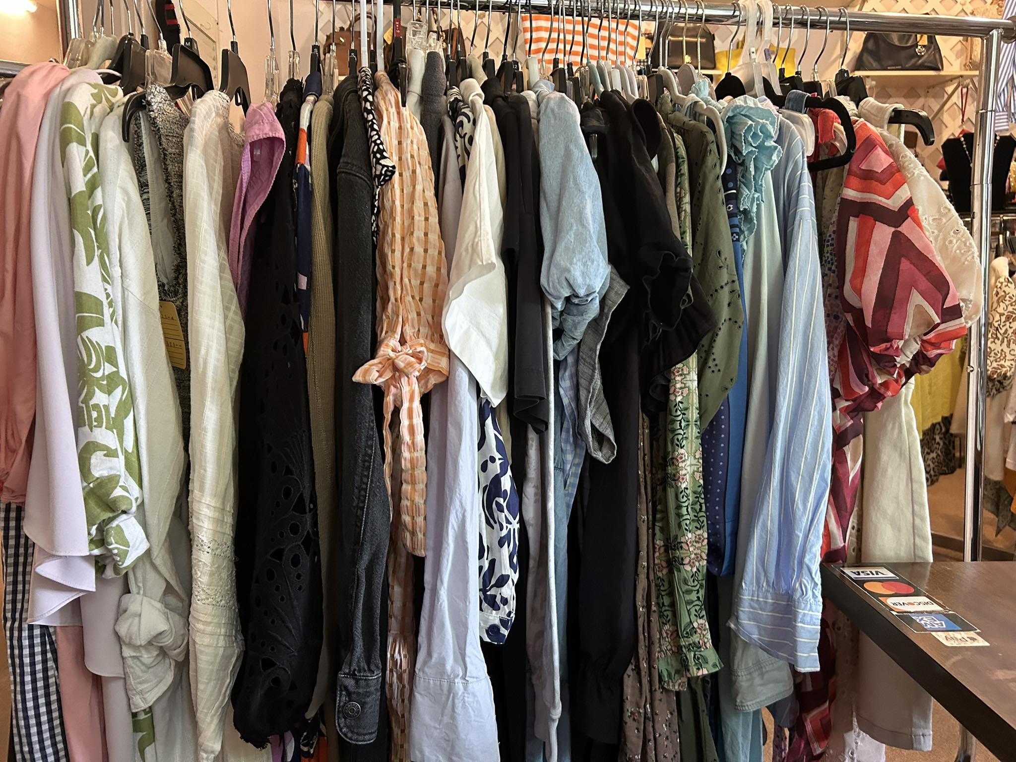 used ladies dresses Gently from Zara, Anthropologie, and more in Columbia, Tennessee icon