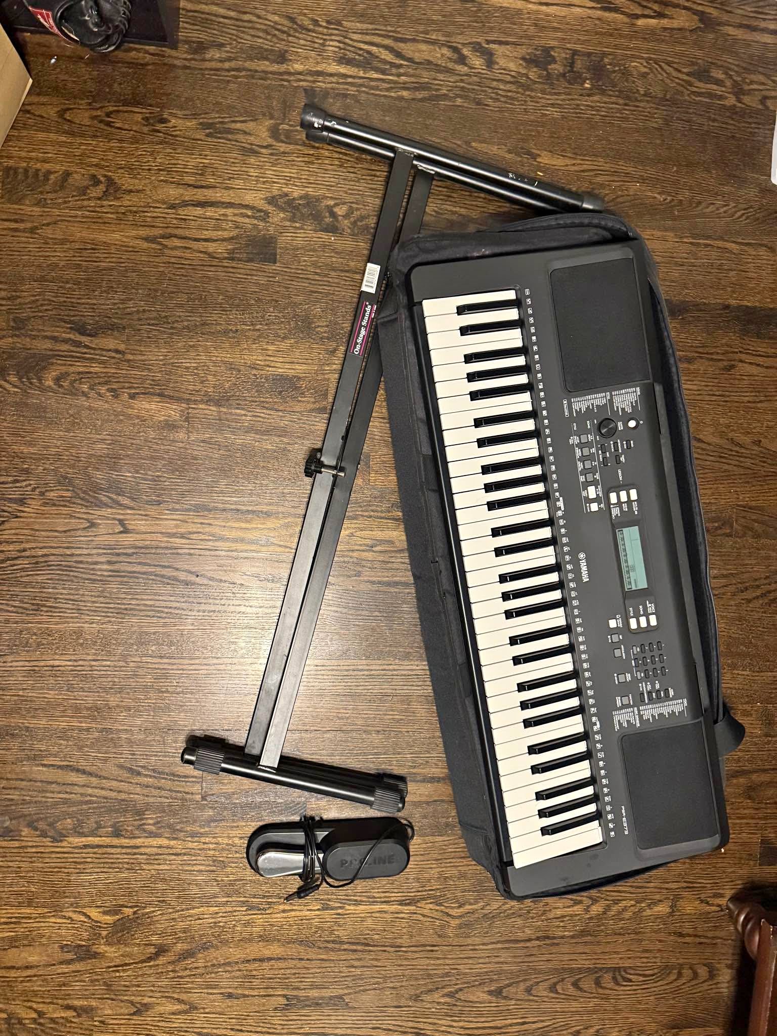 Keyboard Piano, used like new - Electronic Keyboards - Syracuse, New ...
