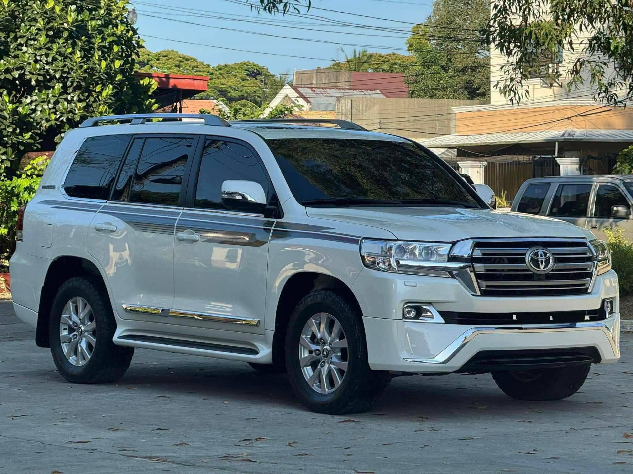 For Sale🎉 Toyota LandCruiser Dubai Version Model 2018 Automatic