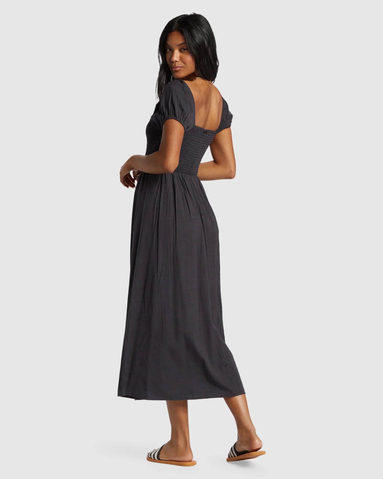 billabong so groovy halter maxi dress “So Groovy”Halter Excellent Pre-Owned Condition with no flaws, rips, or stains 100% lightweight, breathable crinkle viscose fabric with fitted bust; straight neckline with gathers, a delicate front keyhole adjustable negre