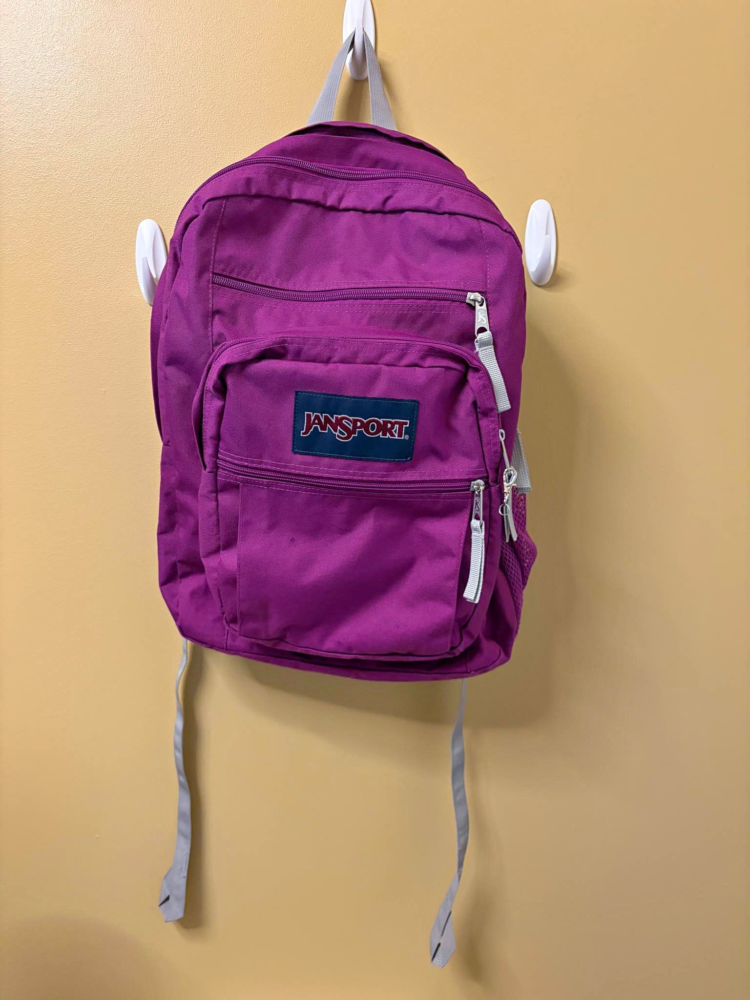 berrylicious purple jansport backpack SuperBreak Plus FX A spacious front pocket provides the JanSport Superbreak additional storage and organisation for smaller items such as pens JANSPORT SuperBreak Plus Backpack -