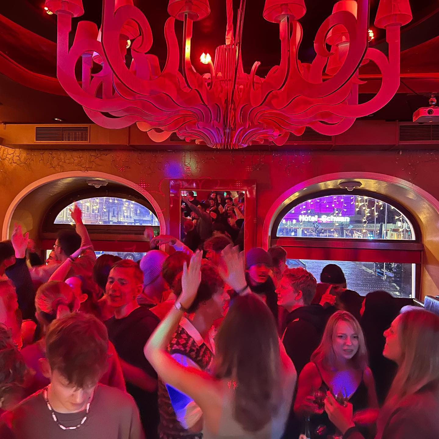 markenlose party heute eilat Brandl Gmunden Heute wieder Party im Café Brandl 🥂 🍾 Facebook
