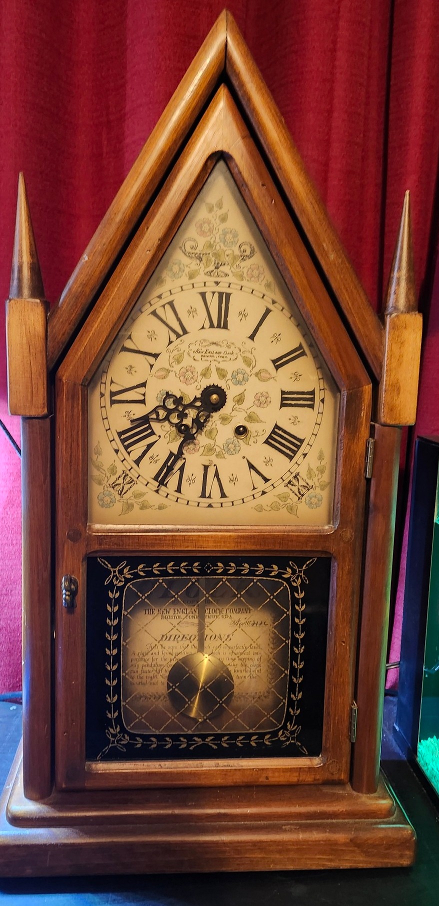 This one is a Franz Hermle 351-850 series movement, a chain-driven