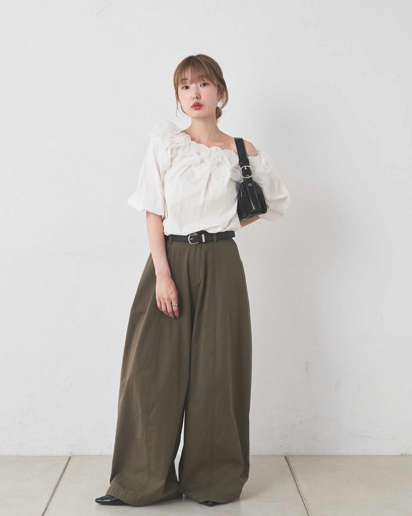 new arrival】 ローズフリルブラウス ¥8,250 color:white/black/check 