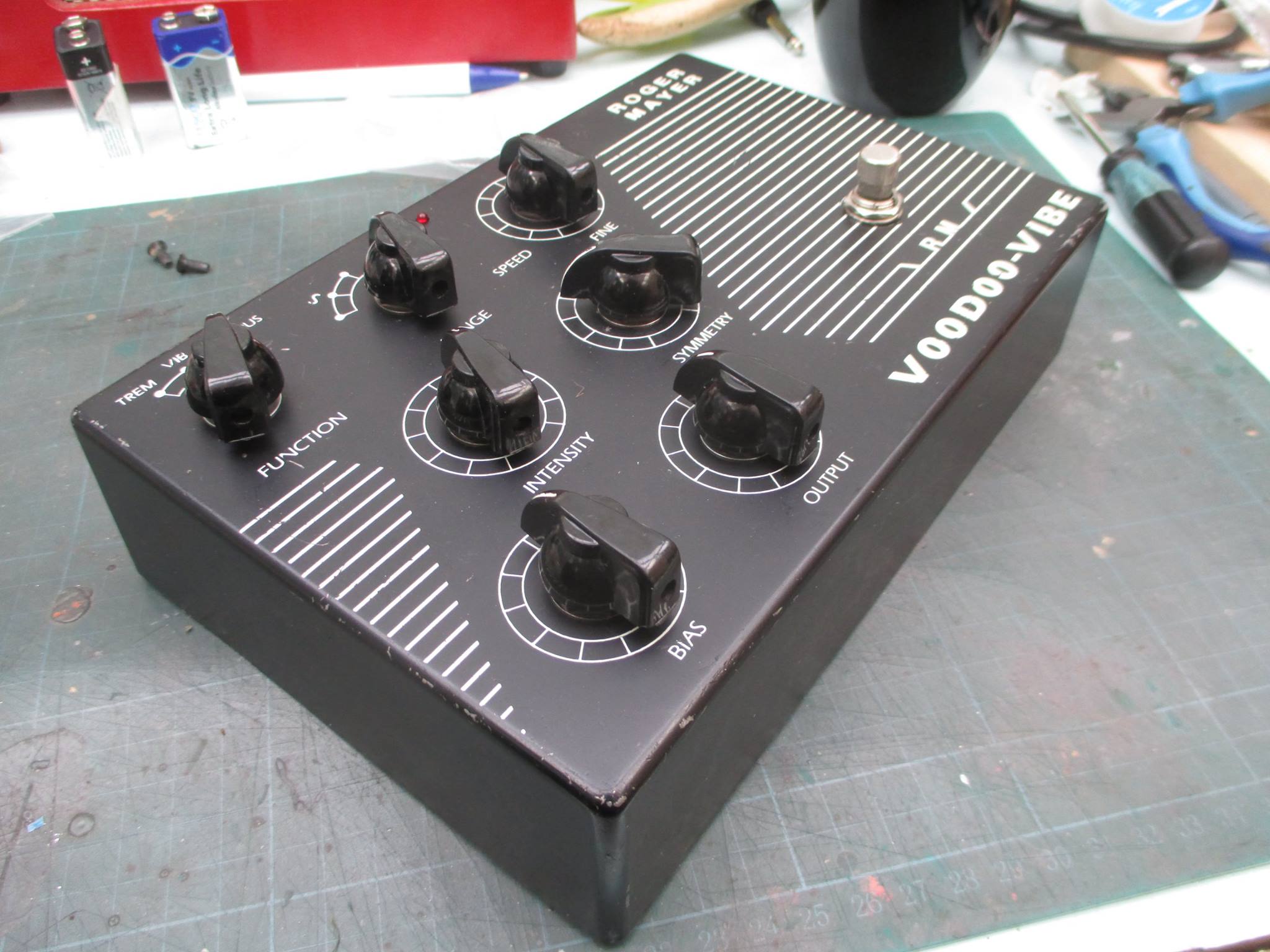 Roger Mayer Voodoo Vibe TC pedal in brand new condition