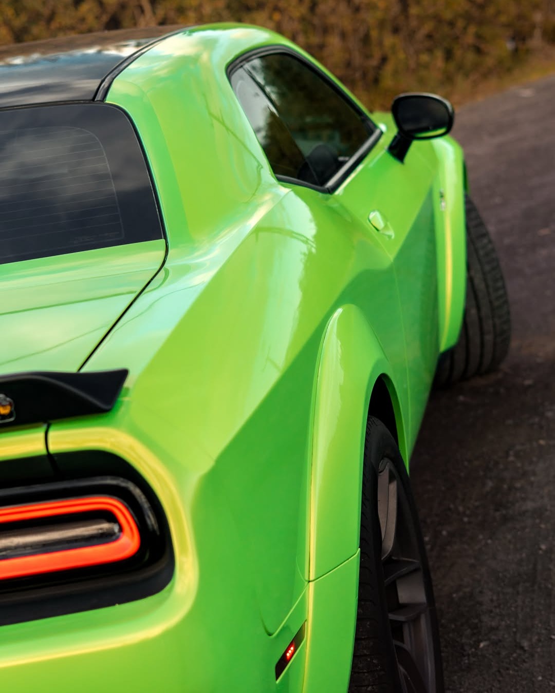 Kelly Green (RB22-HD) on Dodge, pure energy! ⚡ Capturing the