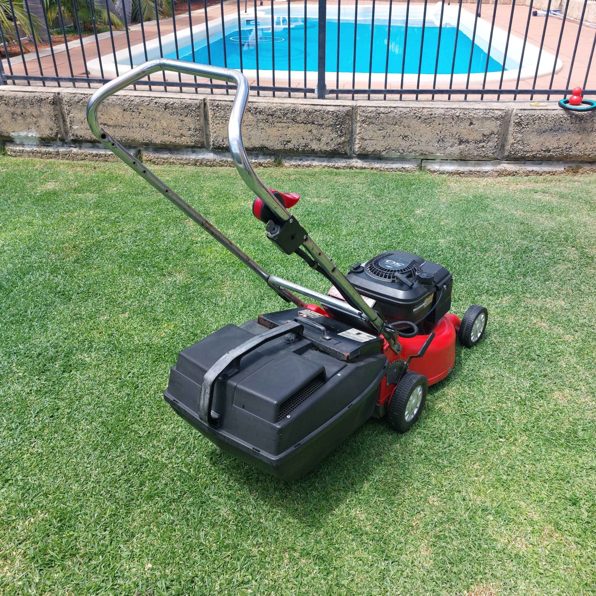 Rover Pro Cut 50 Lawn mower - Lawn Mowers - South Bunbury | Facebook ...