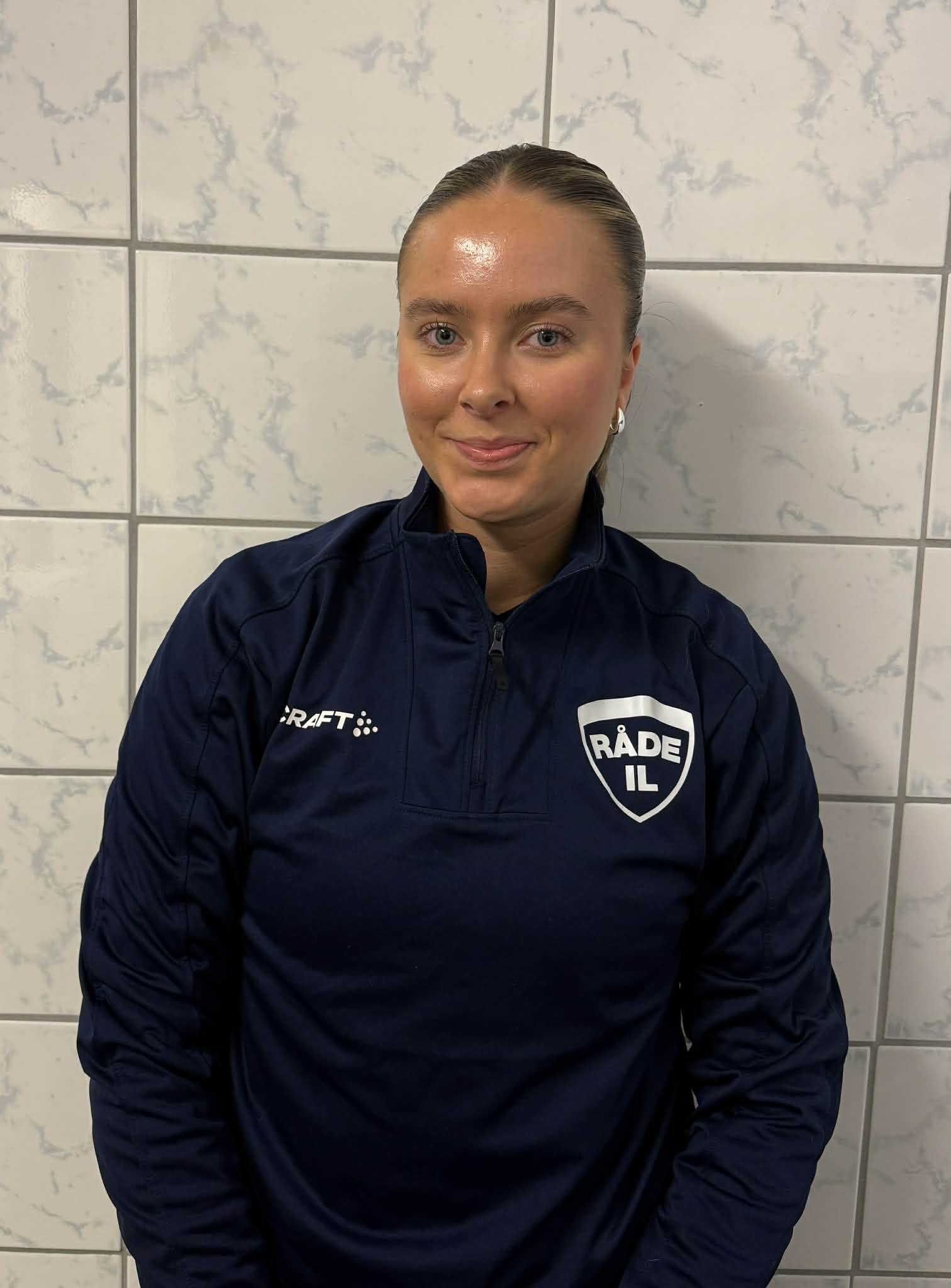 Råde IL Fotball - Re-signering på damelaget🤩 Mia Enerly er... | Facebook