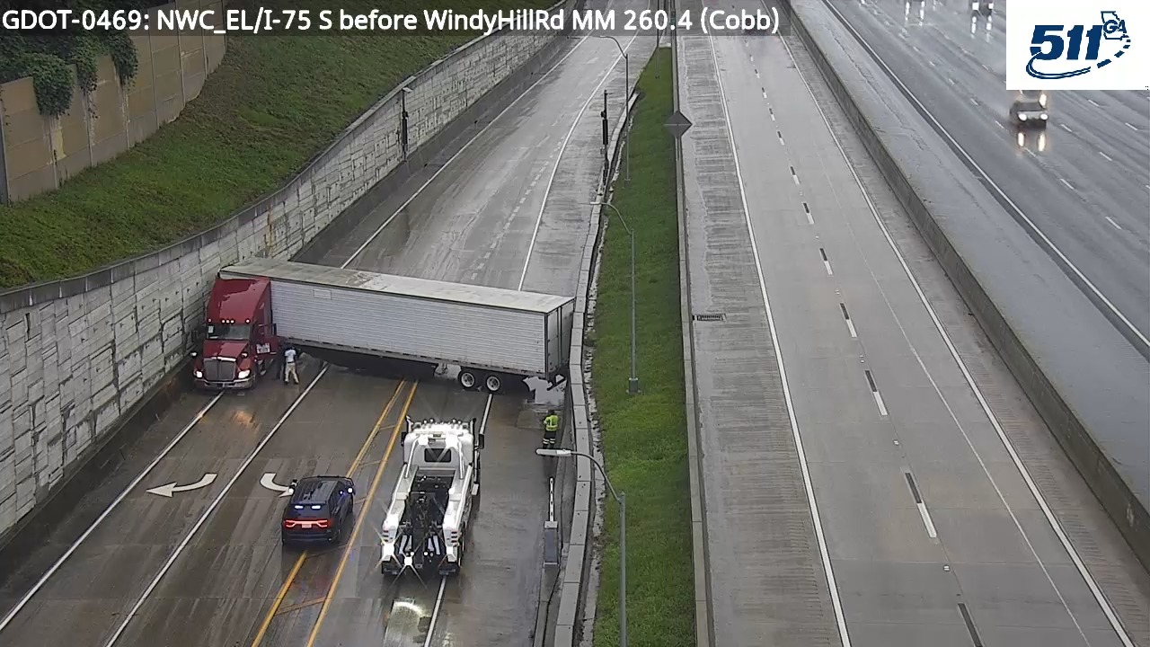COBB CO - All lanes are blocked on the I-75 N Express Lanes at