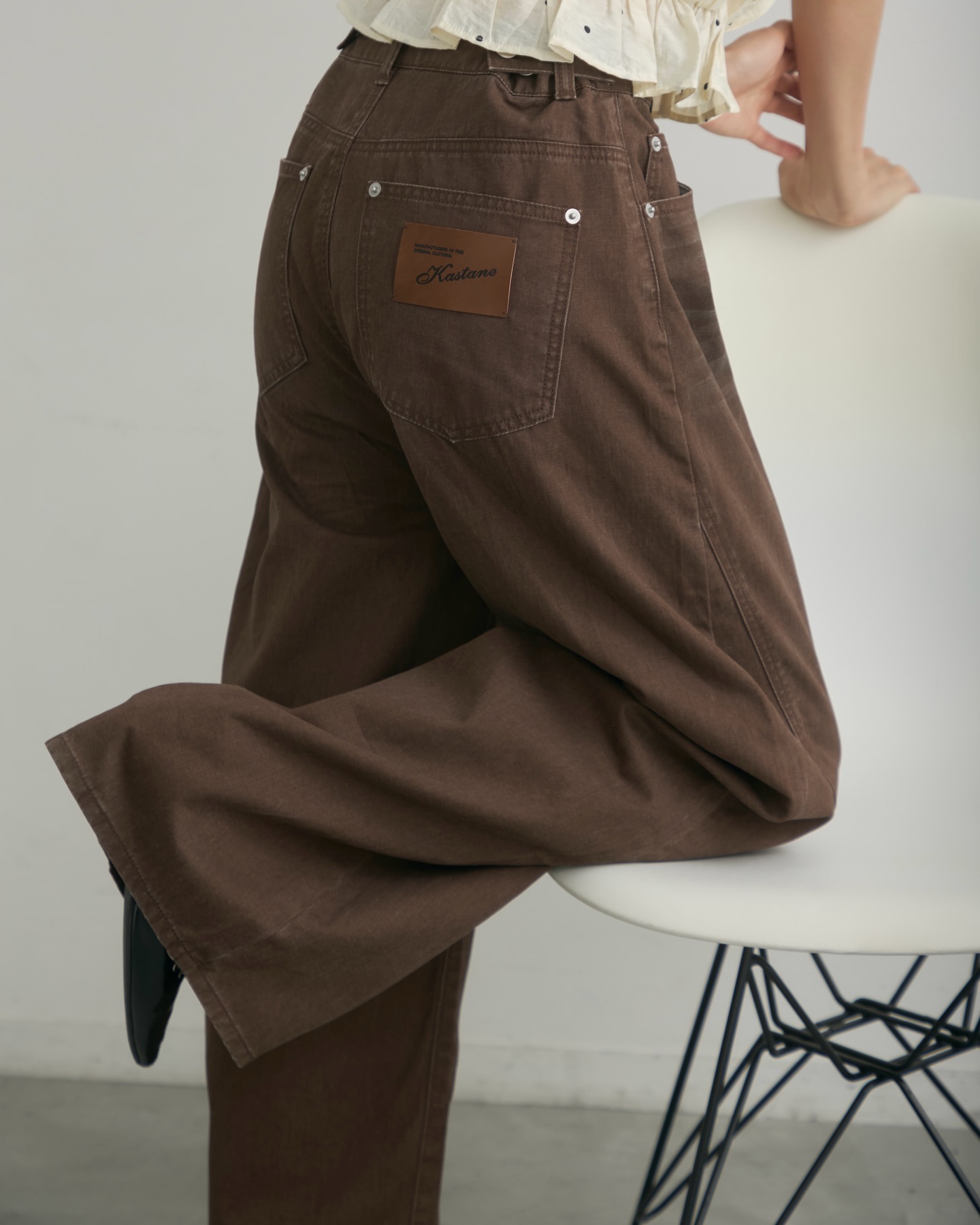 new color“brown”】 BAKUKARUツイルカーブパンツ ¥9,790 color:brown