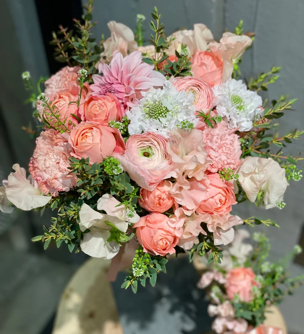 【みなみ】ブーケ＆ブートニア  オーダーページ レストランウエディングに… クラッチブーケとブートニアセット🌸 ご