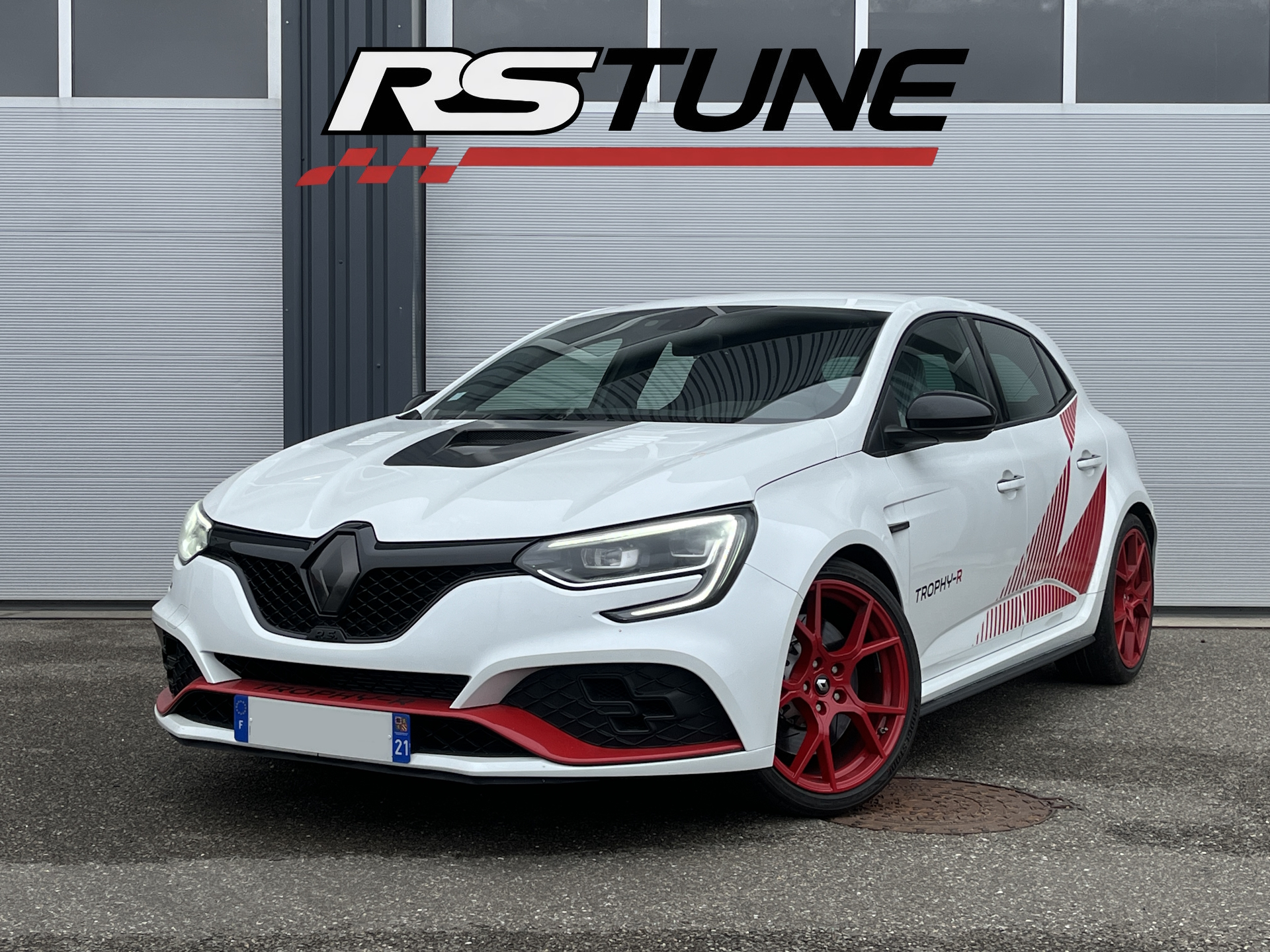RSTune Alsace - On connait la Megane 4 Trophy-R comme... | Facebook