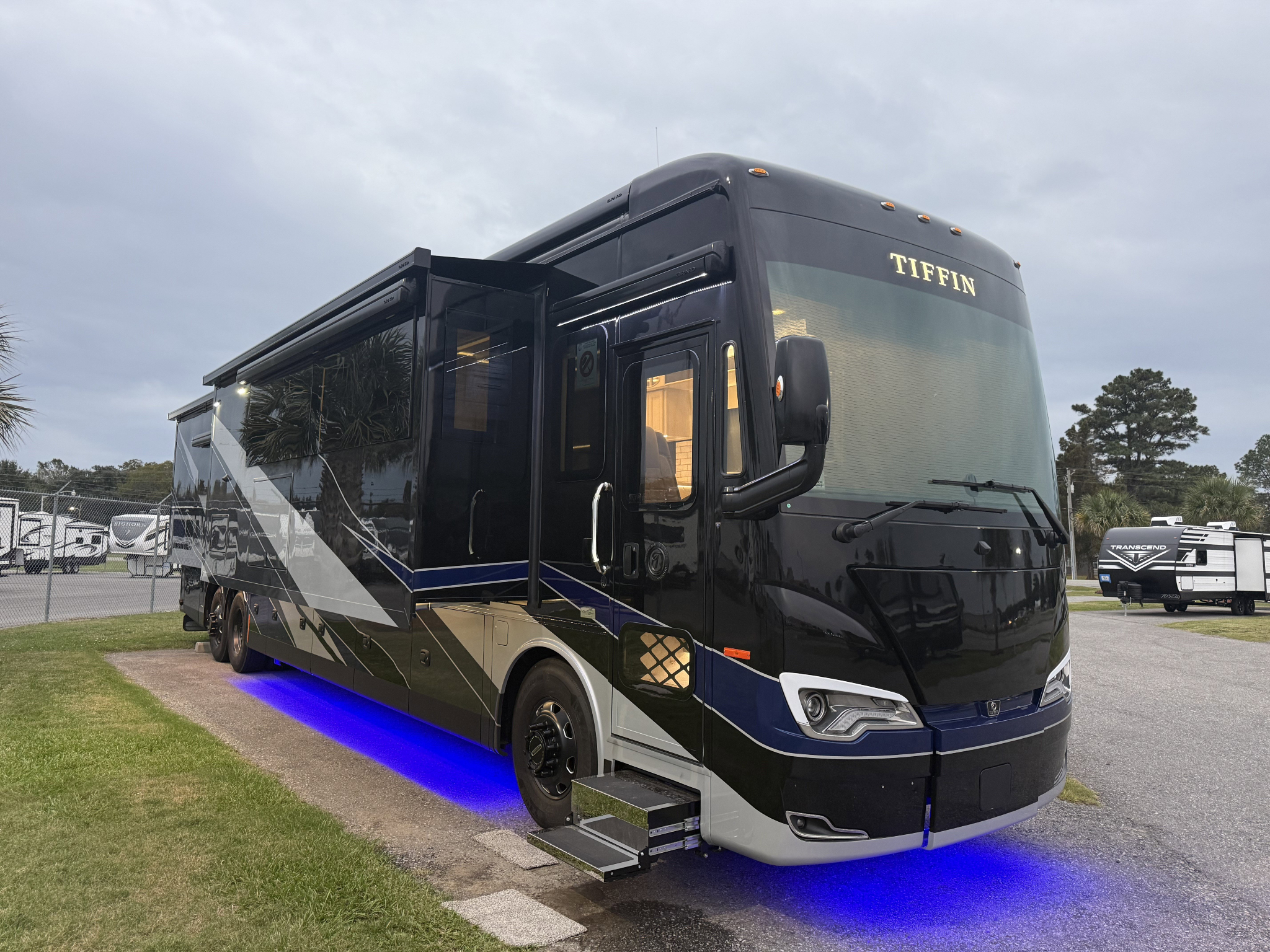 ⭐ FEATURE FRIDAY ⭐ 2026... - Great American RV SuperStores | Facebook