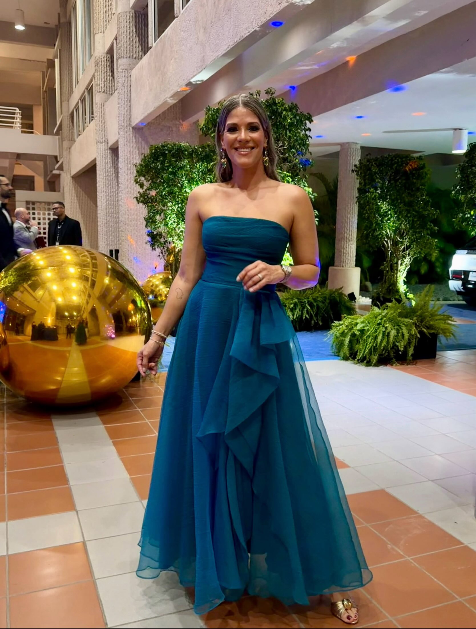 formal dresses puerto rico La Femme Boutique seasonal_art_of_layering_2026