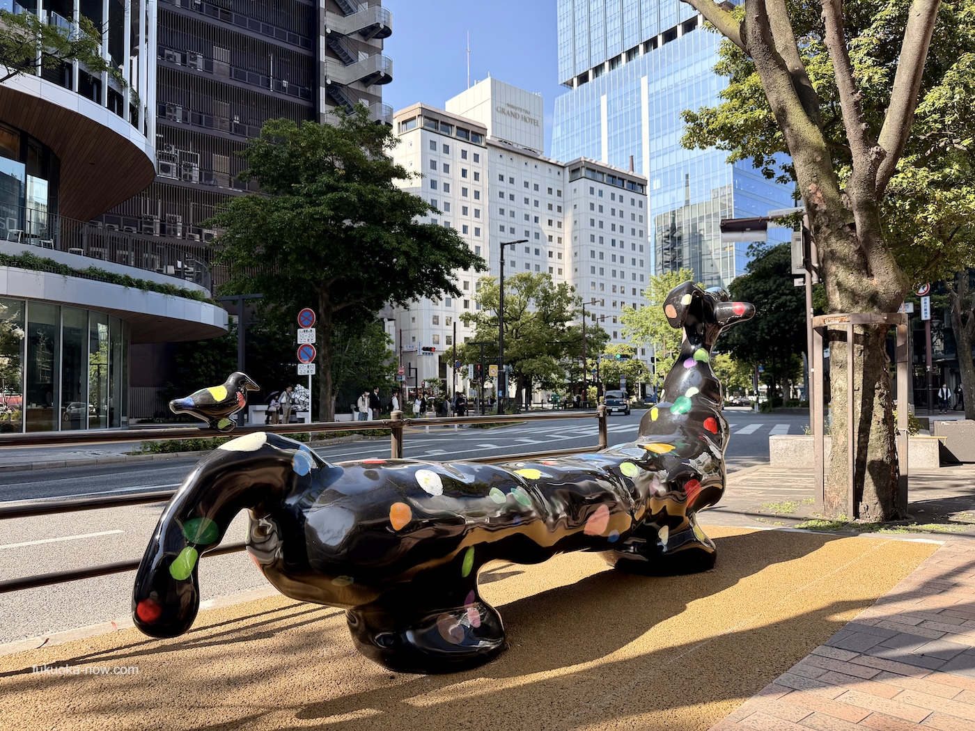ART BENCHES DEBUT IN TENJIN / アートなベンチをまち歩きのきっかけに
