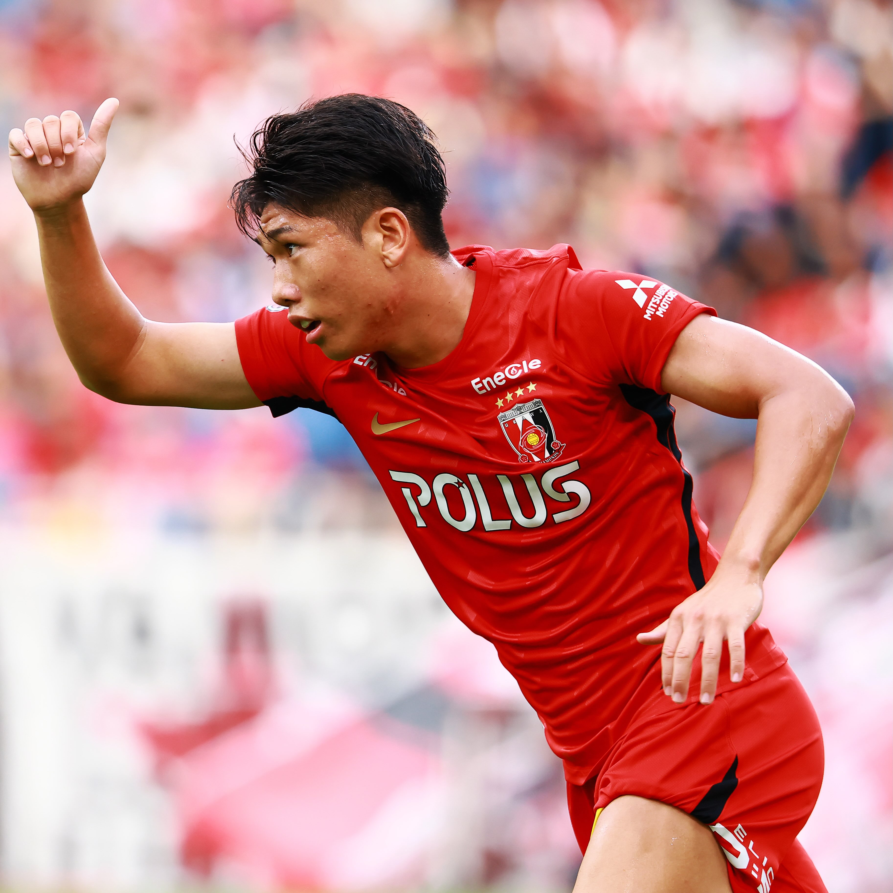 西川周作 No.1 西川周作 NAME | 𝗦𝗛𝗨𝗦𝗔𝗞𝗨 𝗡𝗜𝗦𝗛𝗜𝗞𝗔𝗪𝗔 POSITION