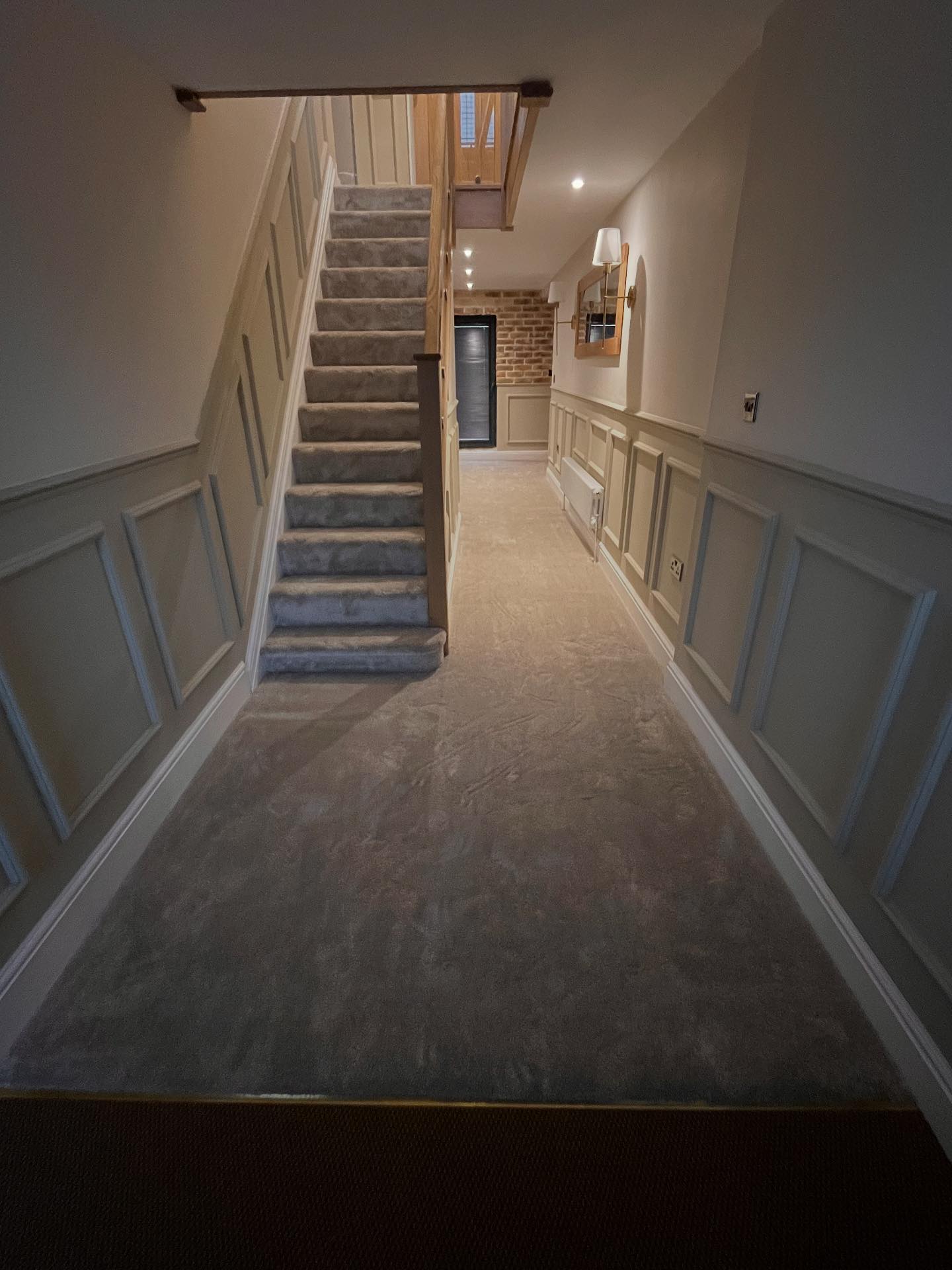 S W Carpets | Swindon Village