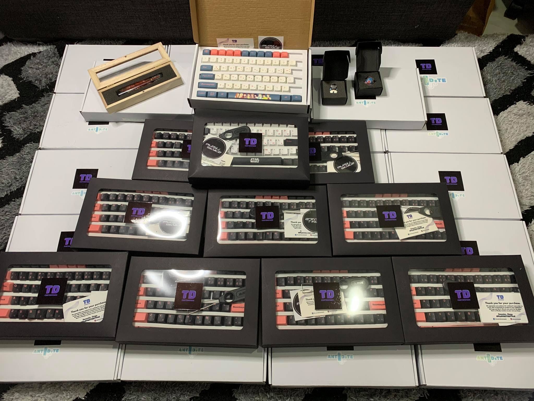 It's finally here! Presenting our premium keycaps! For our clients who ...