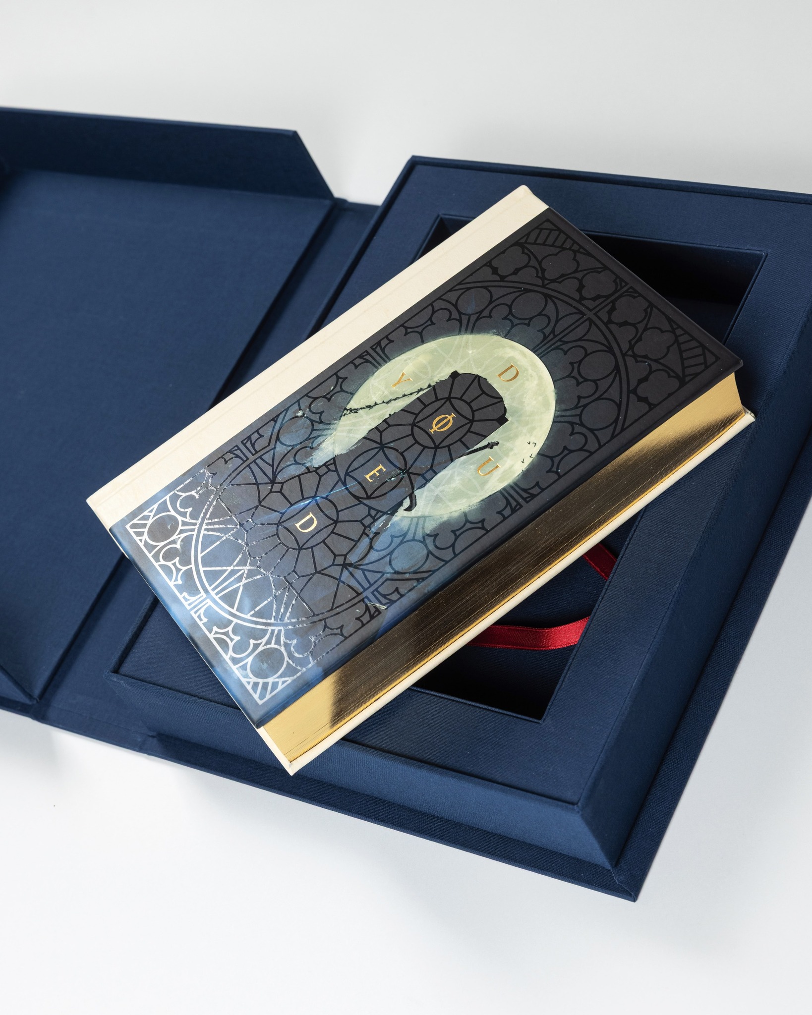 Limited edition Dark Souls book with refreshed design