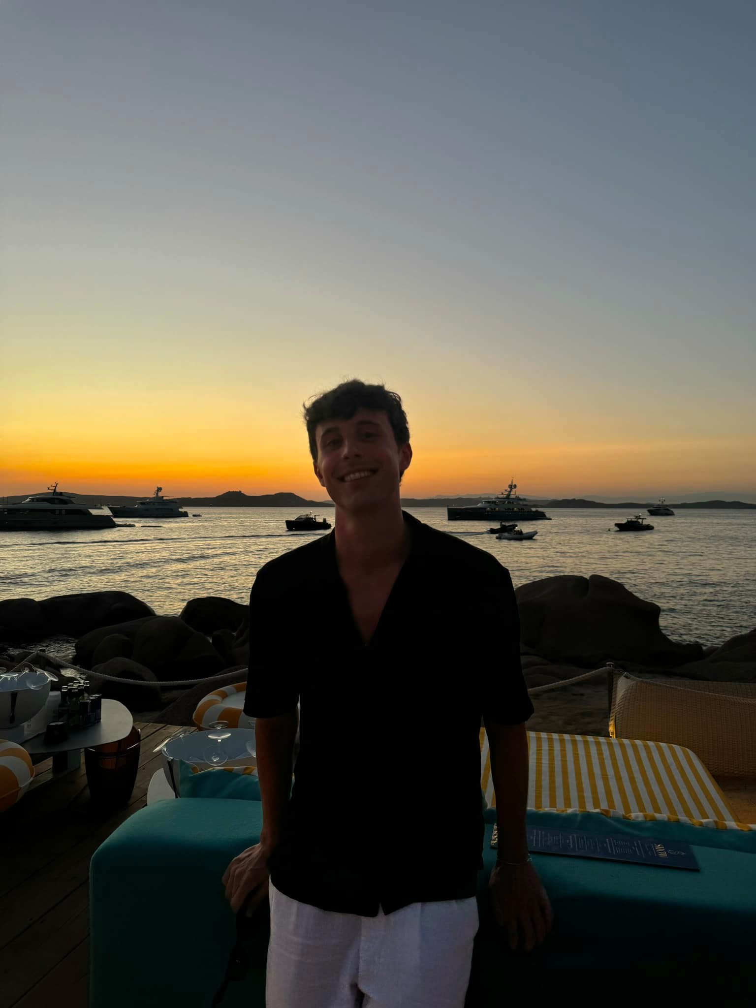 Hi I am Marco single Live in netherlands in West europe Hope I welcome