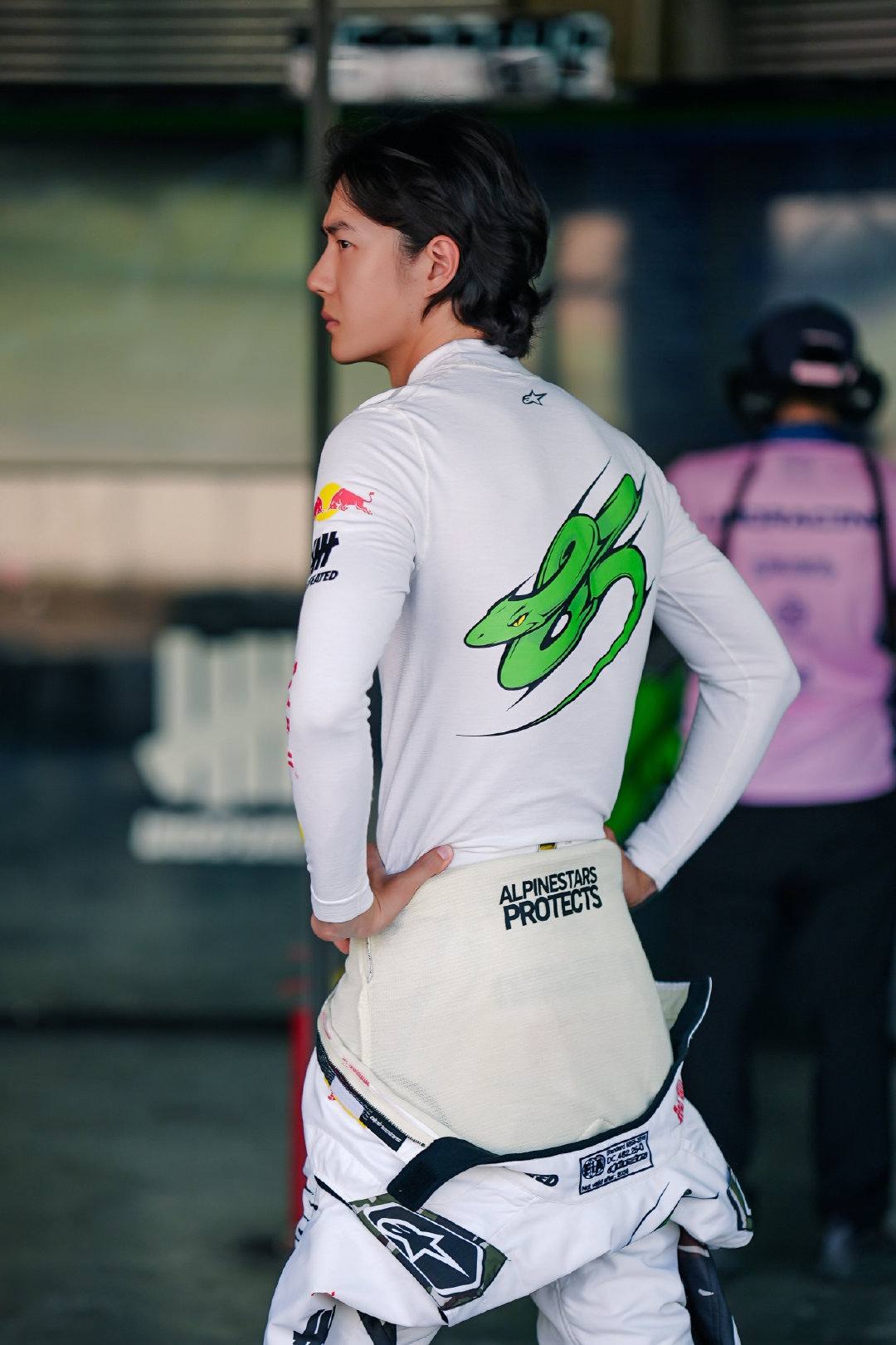 𝗪𝗔𝗡𝗚 𝗬𝗜𝗕𝗢 王一博- 𝗪𝗔𝗡𝗚 𝗬𝗜𝗕𝗢 王一博added a new photo.