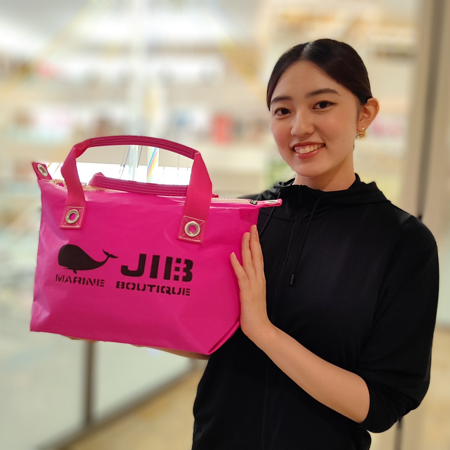 こんにちは♪ JIB西宮店です🐳 11月22日発売の47周年記念の6oz Roast