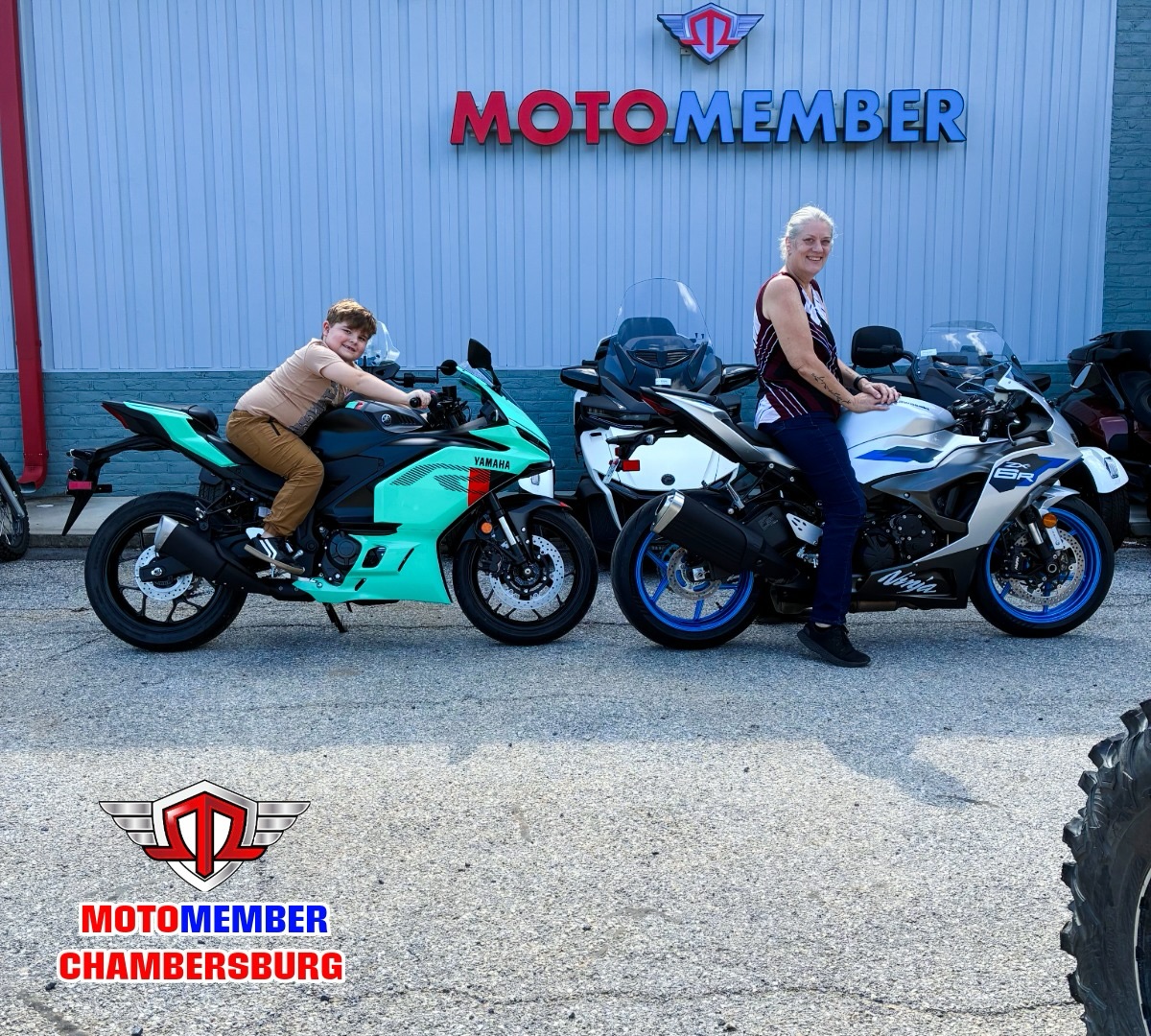 Lisa's new Kawasaki Ninja ZX-6R and Yamaha R3 sportbikes