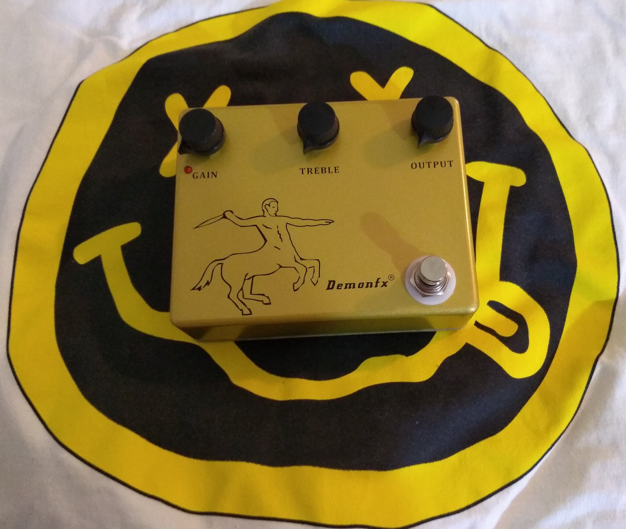 NPD Demonfx DFG Gravity Overdrive left-TS10 right-Klon great pedal