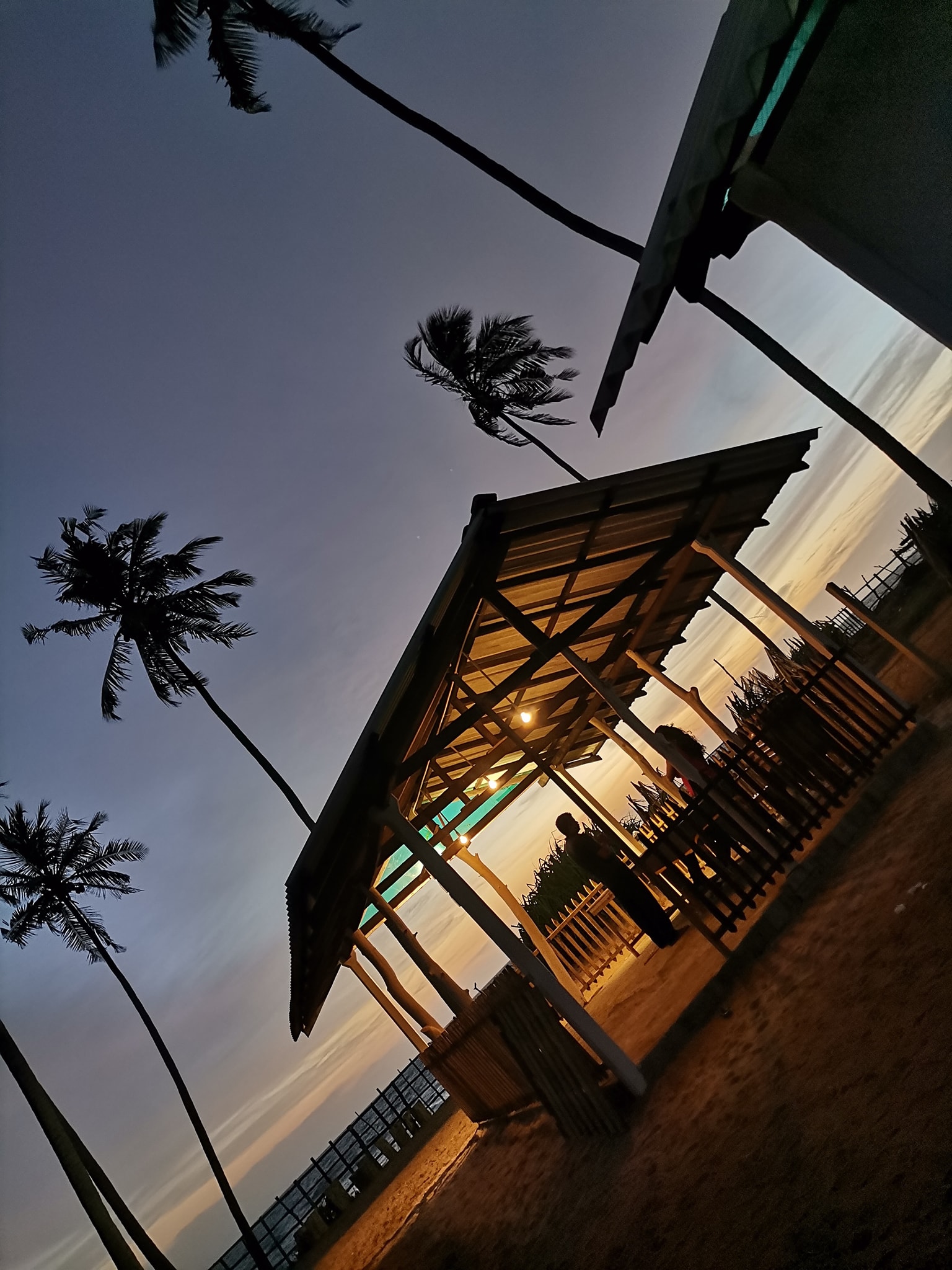 Royal Ray Family Restaurant | Dungalpitiya