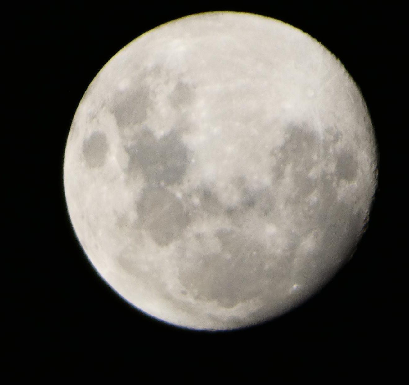 How to improve moonshot photography with Kodak az528 camera?