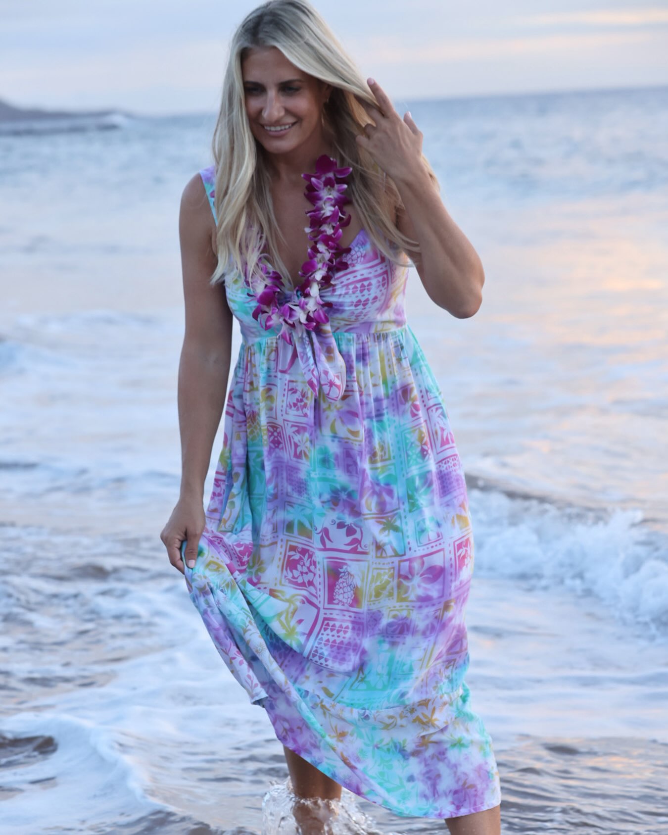 pastel beach dress perfection in the Vacay Dress. Beat the heat in the Palm Tile print available in a variety of styles. . . . . . #bluegingerhawaii #bluegingerkids #livethealohalifestyle Silk Satin Colors:Taupe 835 badge:best-sellers cruise getaways Beachfront dinners Short Black Halter Cruise