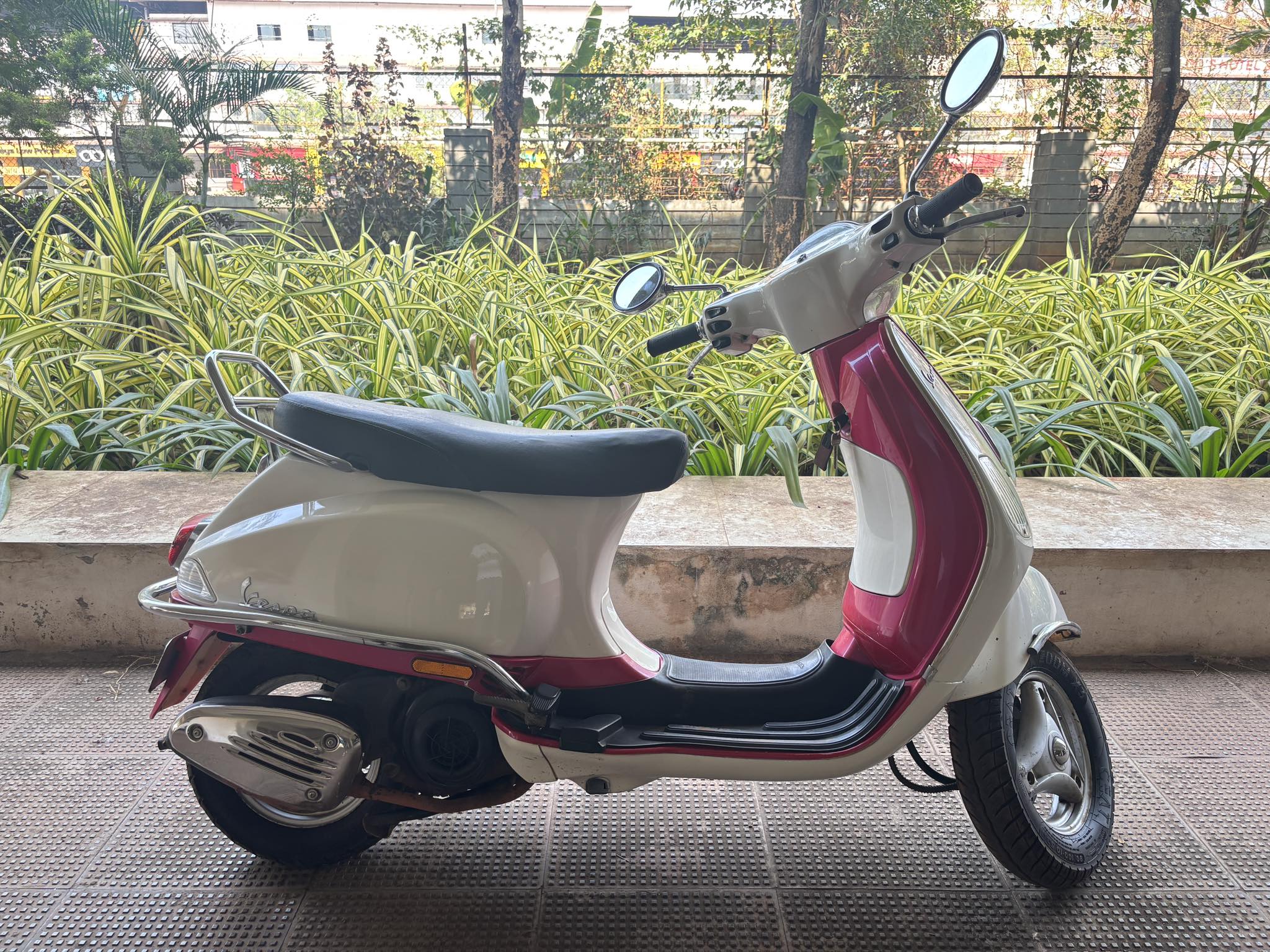 Vespa 125 ZX Single owner Lady owner & Lady Used 9204 kms driven