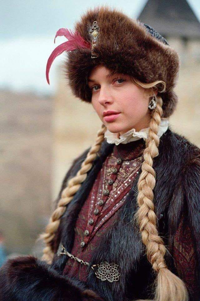 polish dress costume women folk Poland : Handmade Products Polish Heritage Series Polish dress girls - Poland