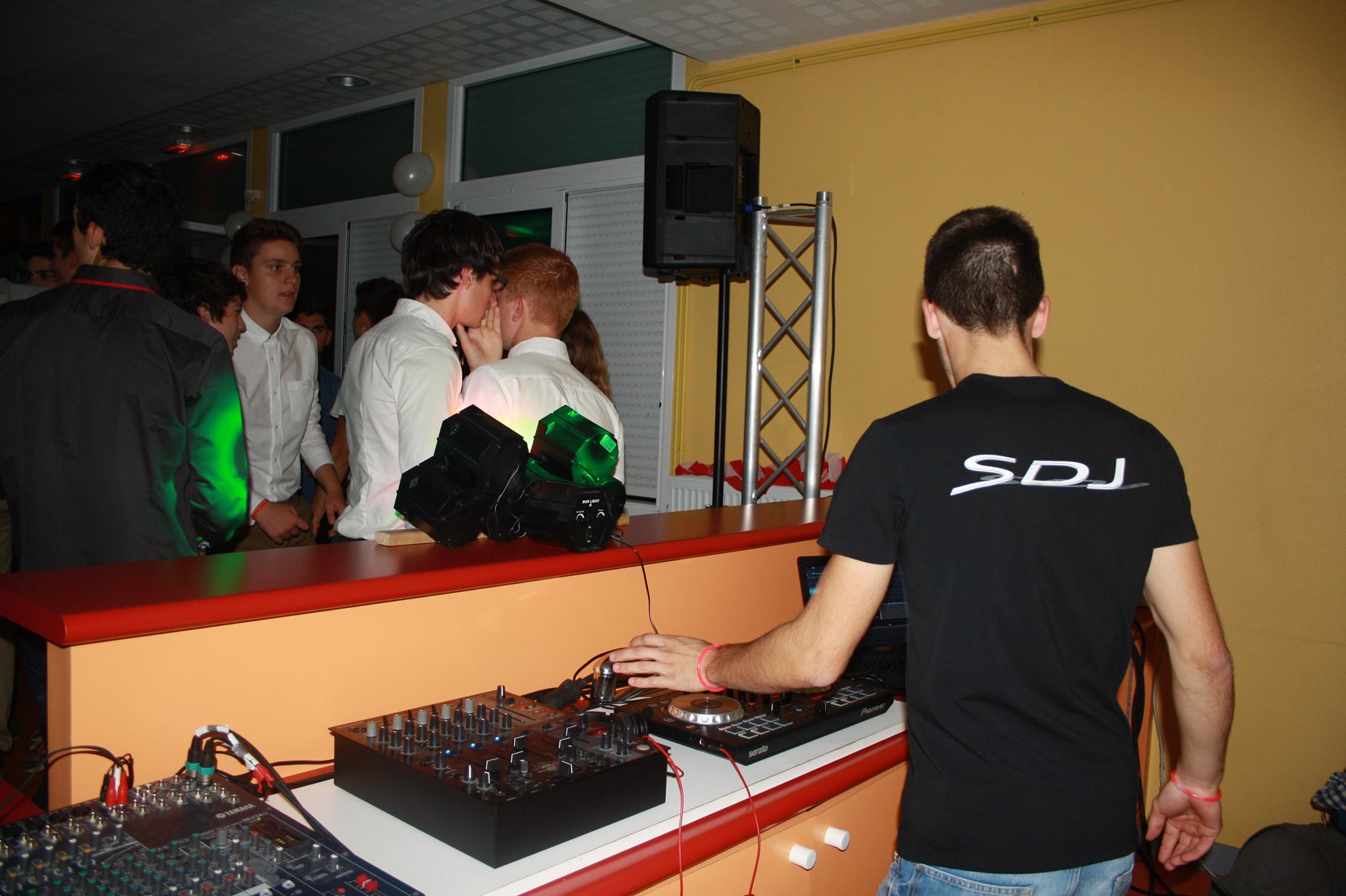 SDJ