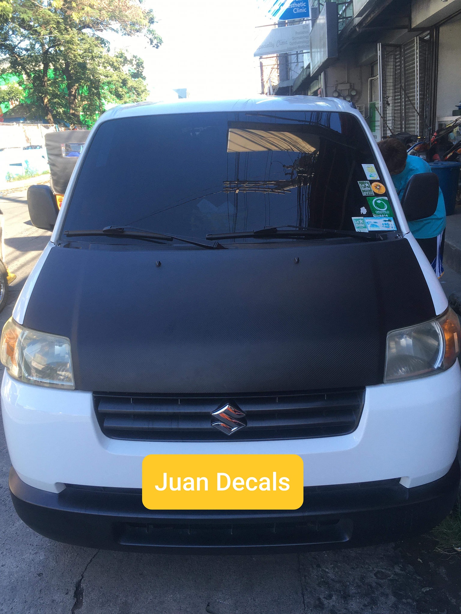 JUAN Decals - Done Hood Carbon 😊😍 Soon whole wrap naman...