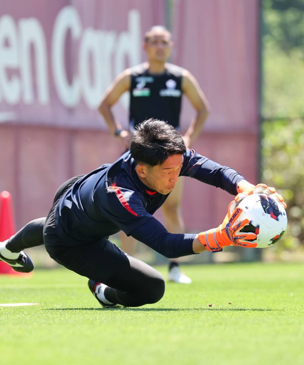 ヴィッセル神戸 - ＼HAPPY BIRTHDAY／ 本日8月28日は 西大伍選手の33歳