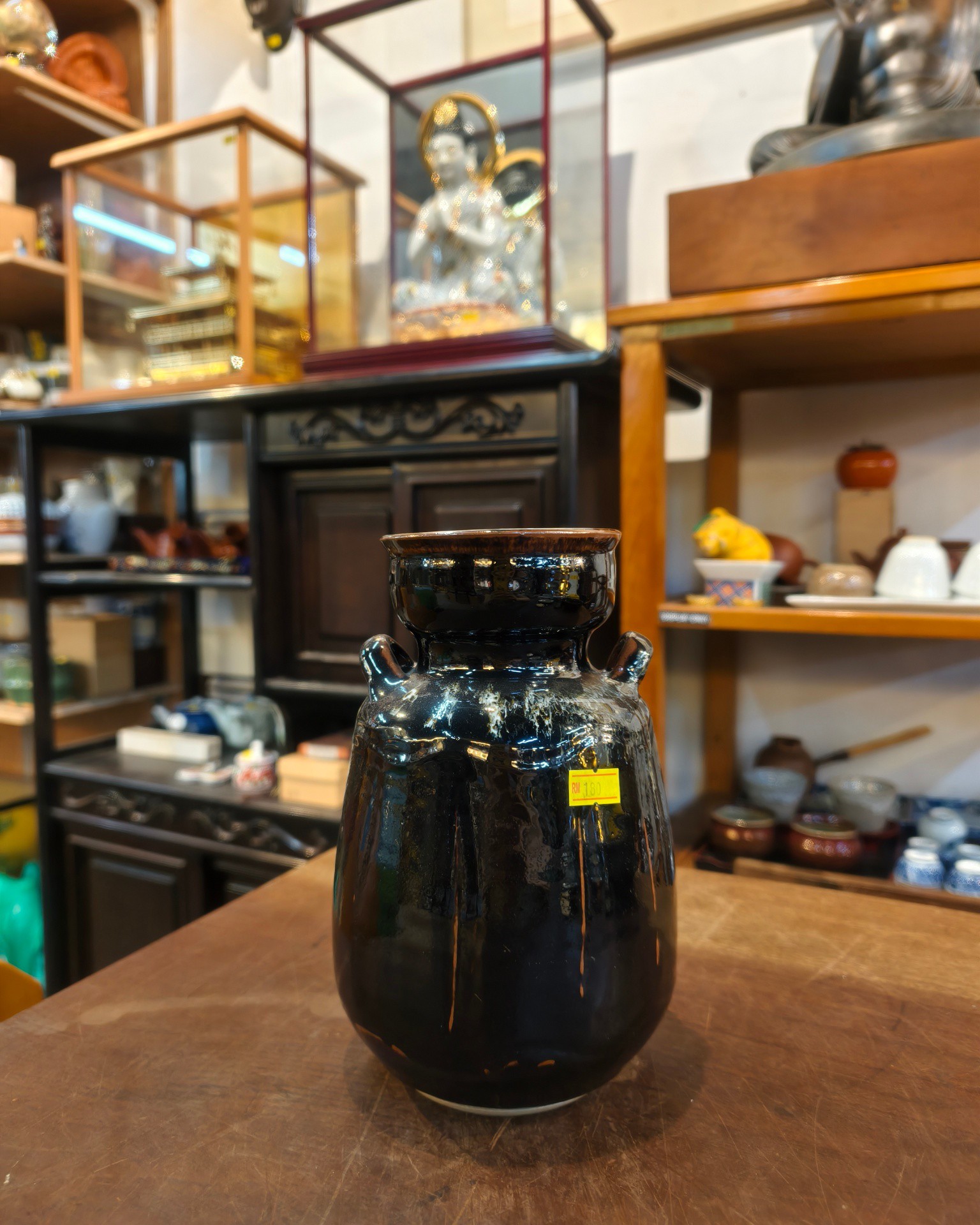 花瓶[黑釉陶土] 高22cm x 瓶口9.5cm, RM180 Vase [Black Glazed