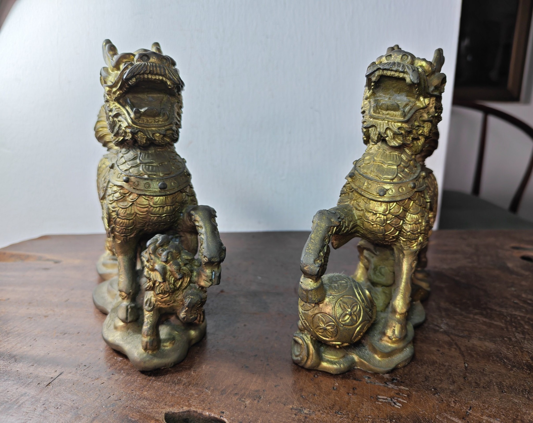 良杰茶坊- 今天特价。一对手工精美老铜制麒麟, 高18cm x 宽20.5cm