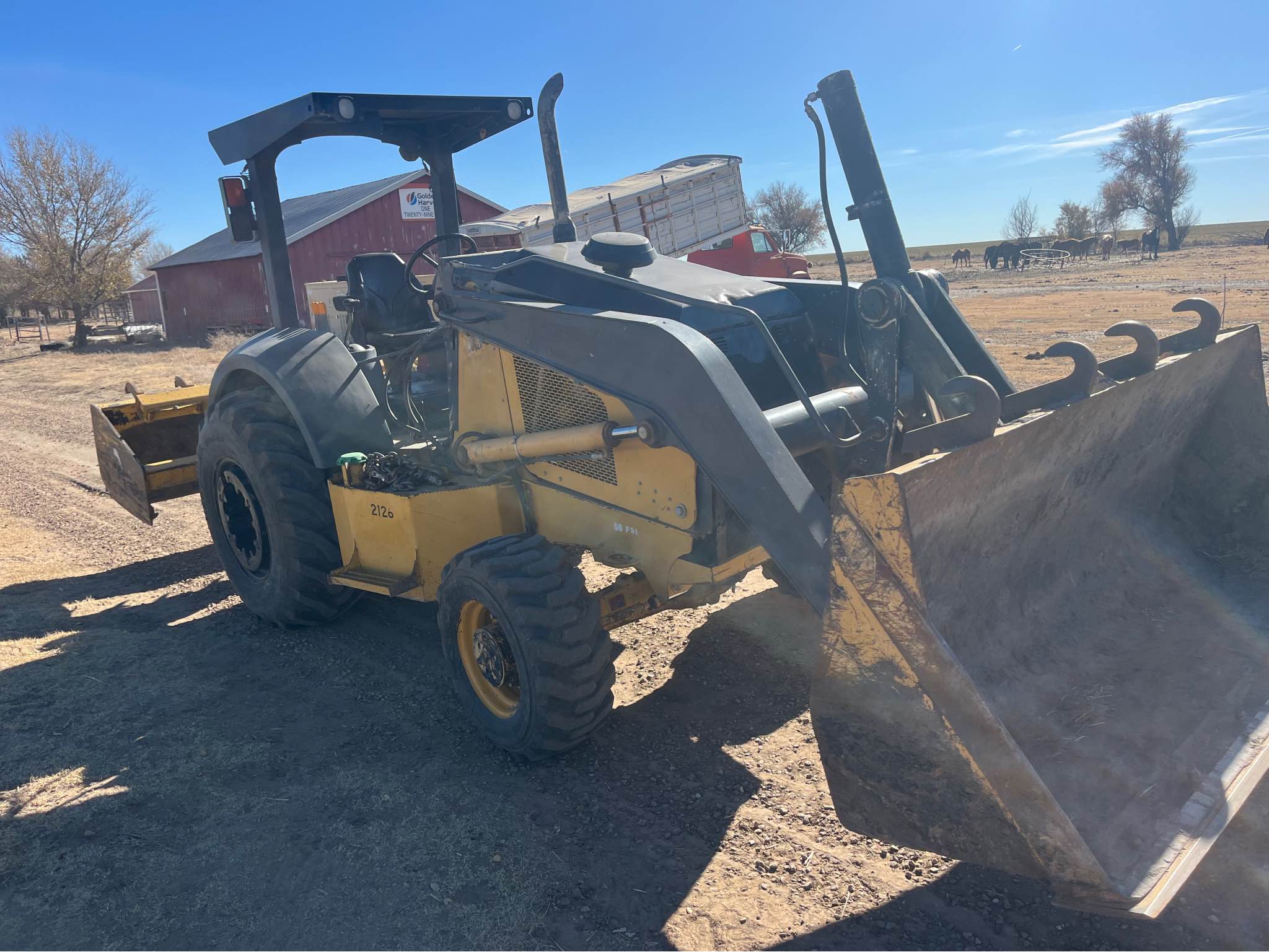 John Deere 210k skip loader - Lawn Mowers - Walsh, Colorado | Facebook ...