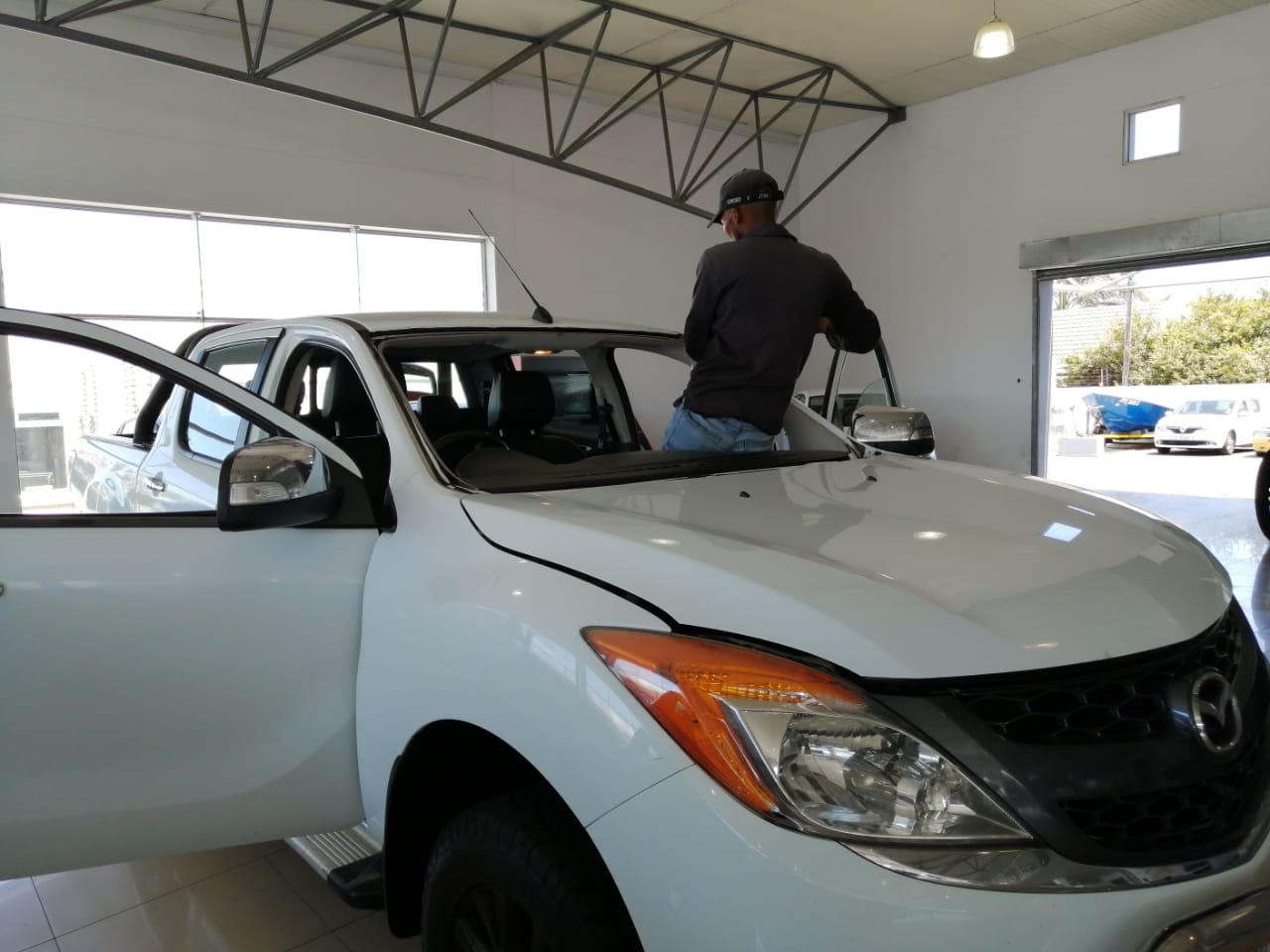 Commercial Auto Glass Strand | Strand
