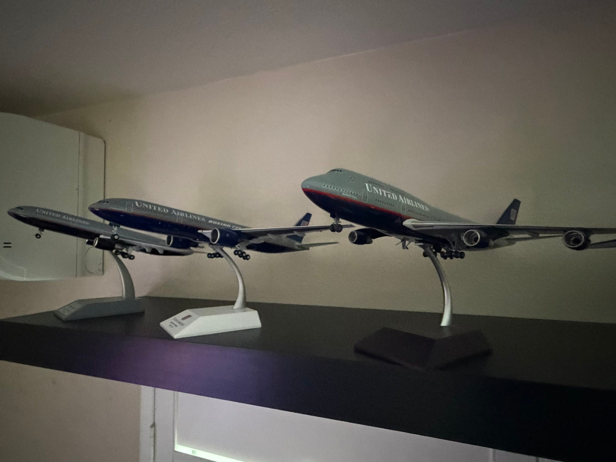 United Airlines 1:200 scale diecast model collection