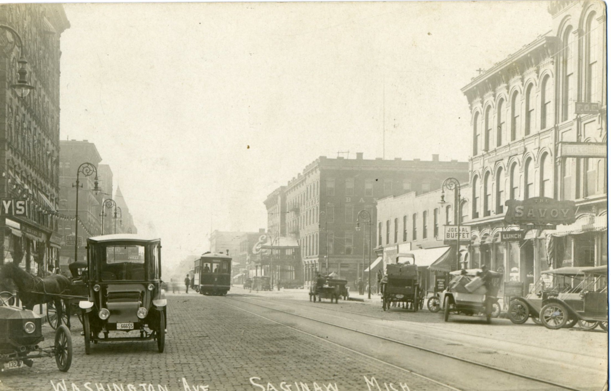 ベア1 Vintage Saginaw postcard shows North Washington Avenue in 1915