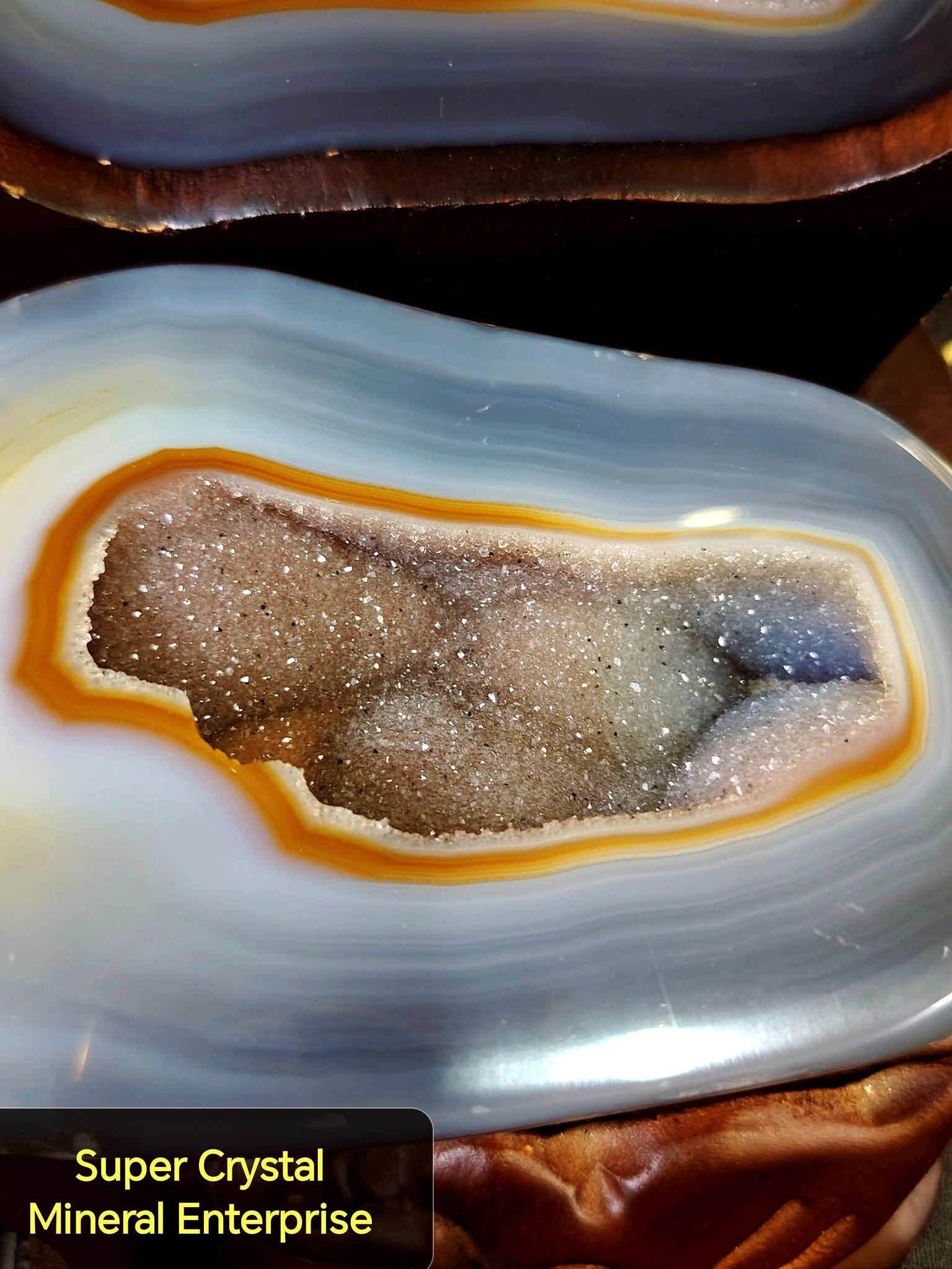 PACJ01) 天然精品巴西玛瑙水晶聚宝盆摆件Natural Finest Brazil Agate