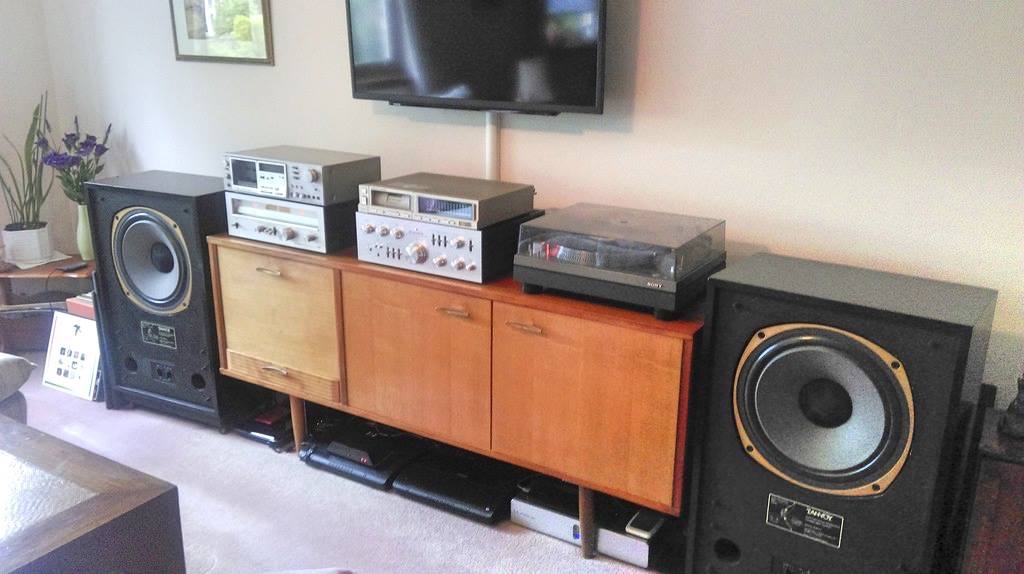 Tannoy 3828 mk2 speaker impresses with beautiful sound