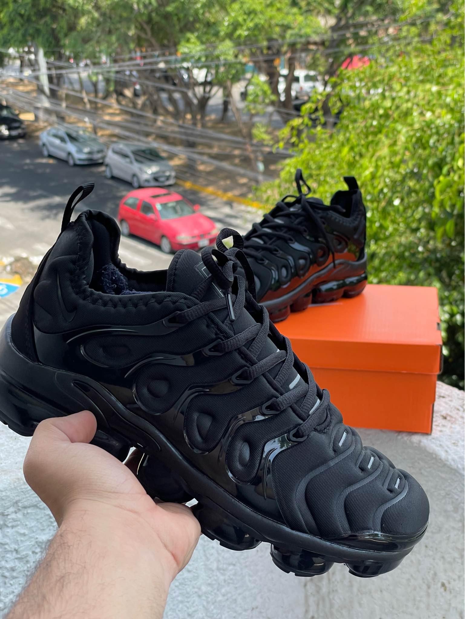 Vapormax Plus Naranjas Men