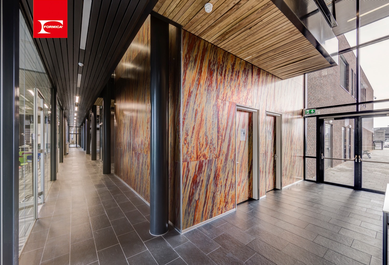 Formica 台灣富美家 - 應用案例｜金屬質感創造藝術美感 富美家®金麗®金屬 隨興的藝術曲線樣式，... | Facebook
