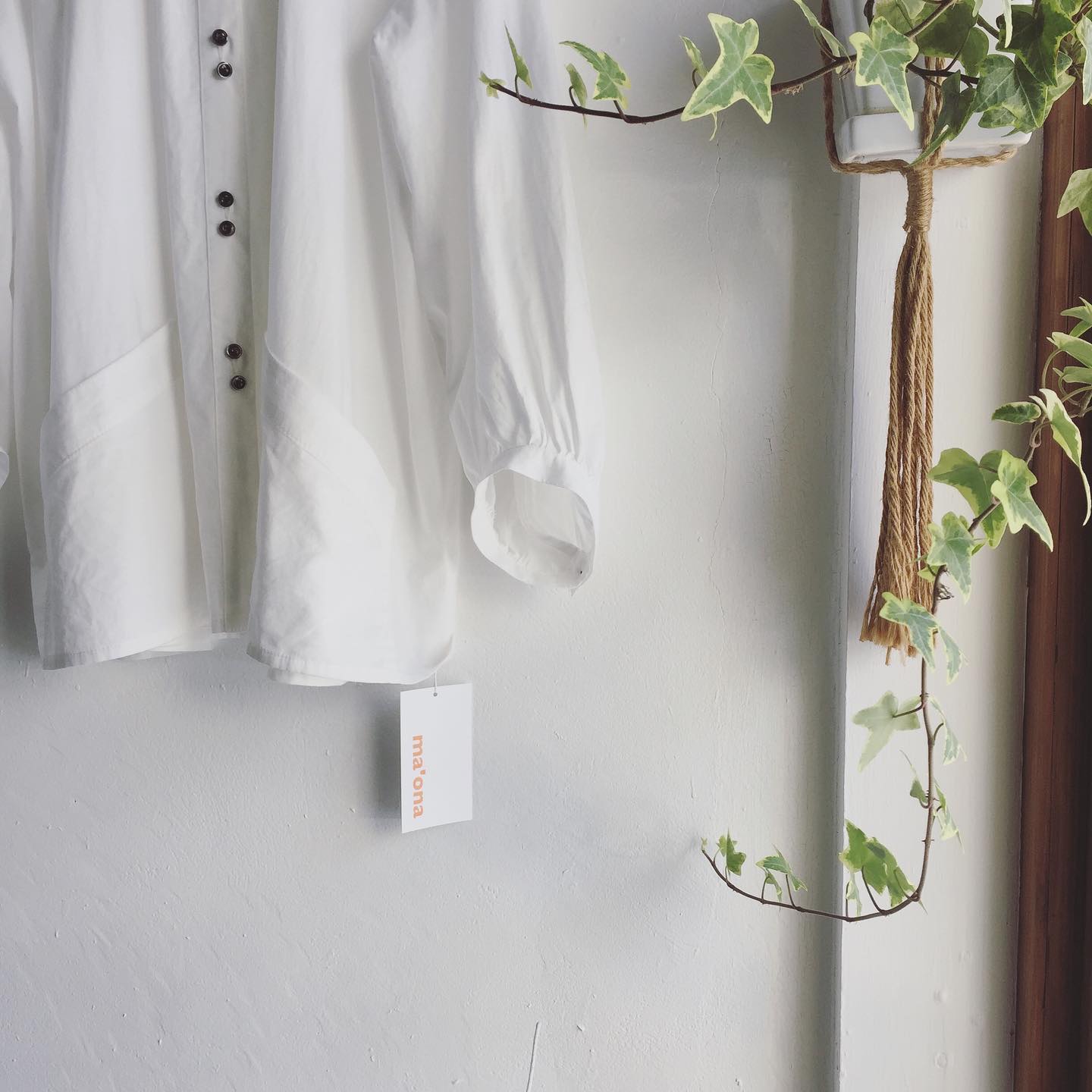 Porta - . TOWAVASEの新作✨ 「champ de fleurs blouse」 入荷いたし 