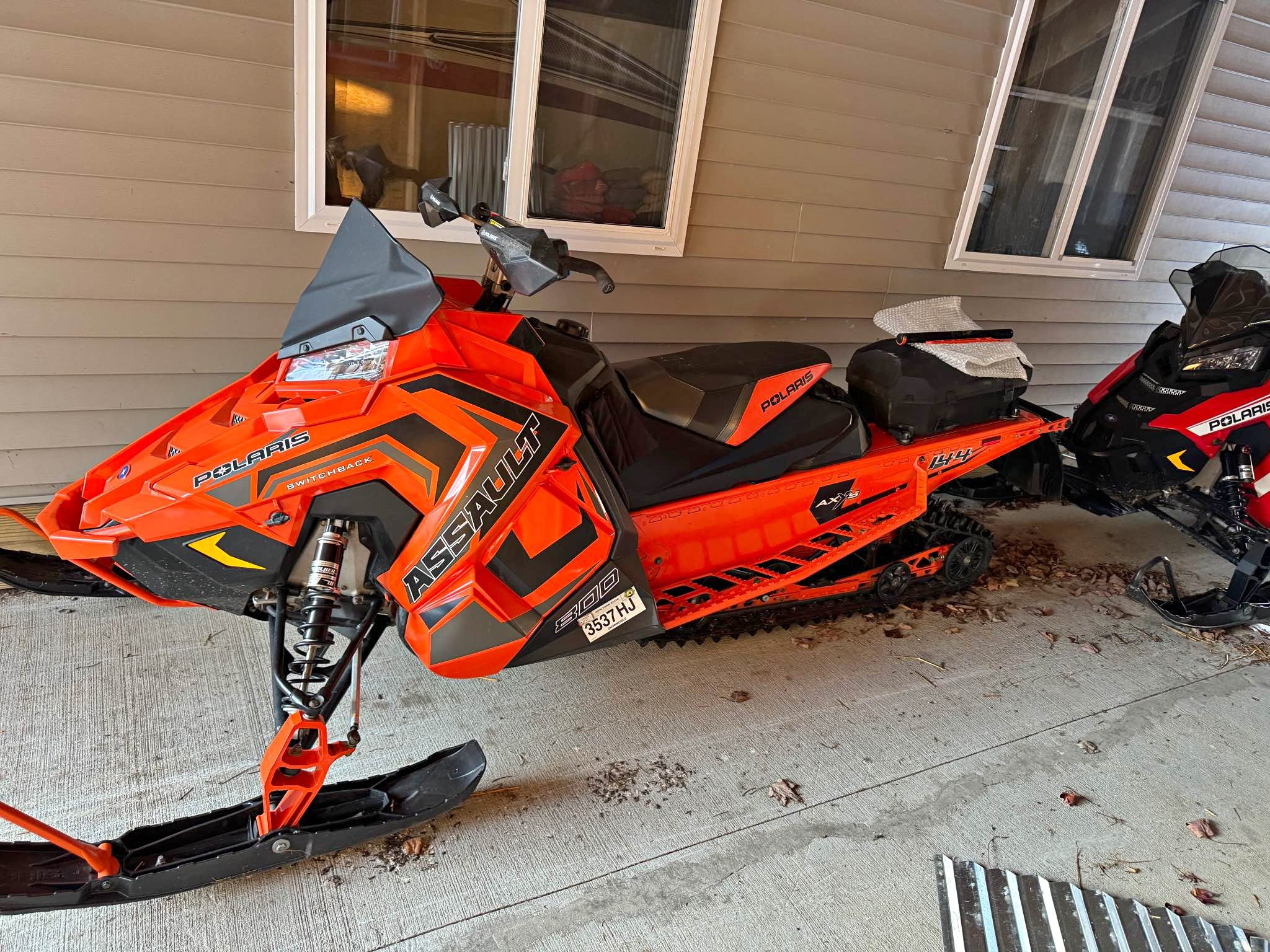 2018 Polaris assault 800 / xcr 600